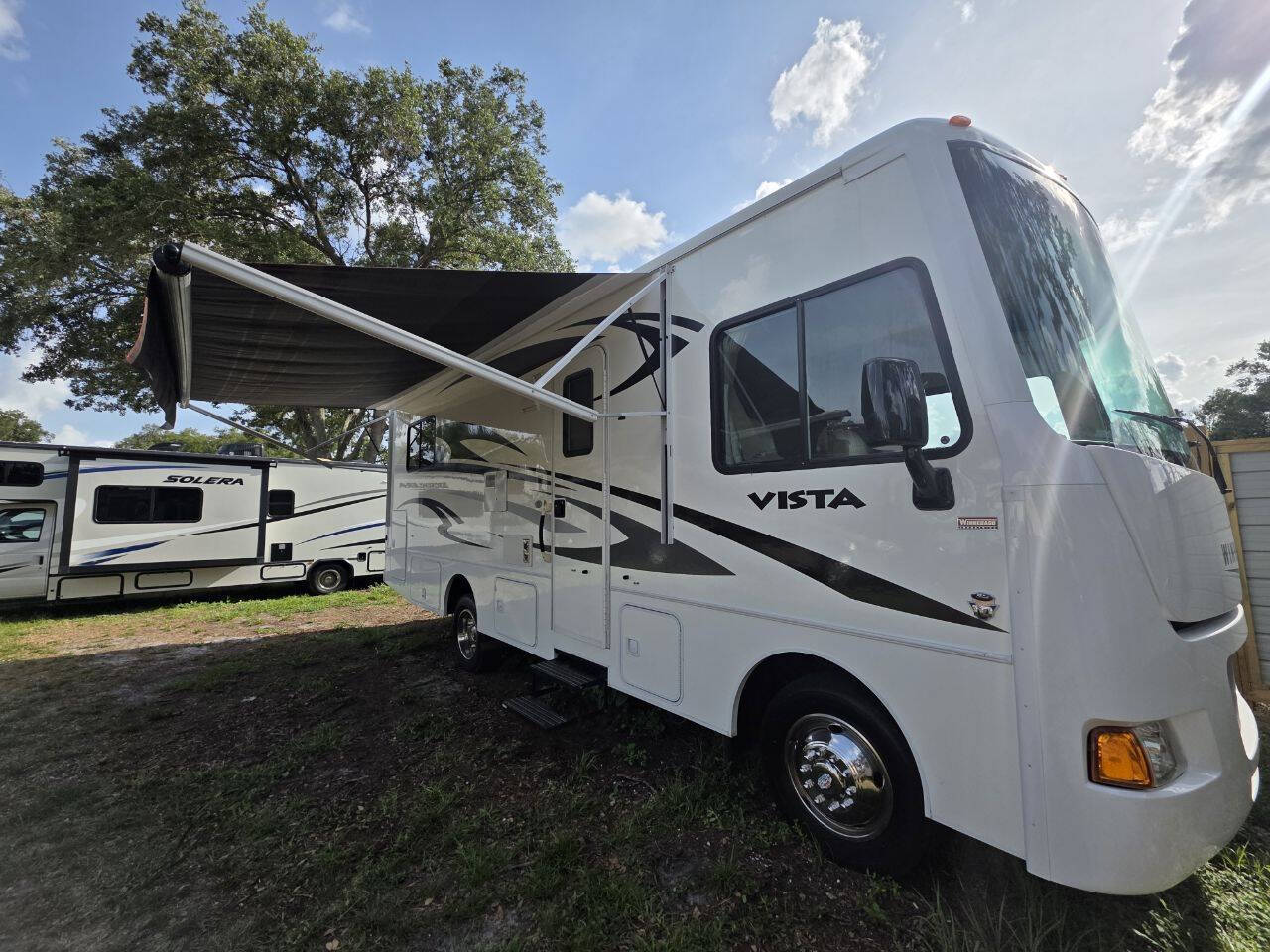 2013 Winnebago Vista 26HE in tampa FL