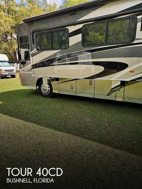 2010 Winnebago Tour 40cd in bushnell FL