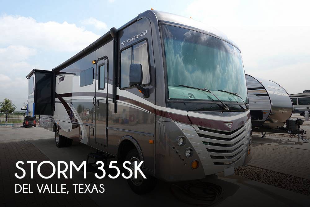 2016 Fleetwood Storm 35SK in del valle TX