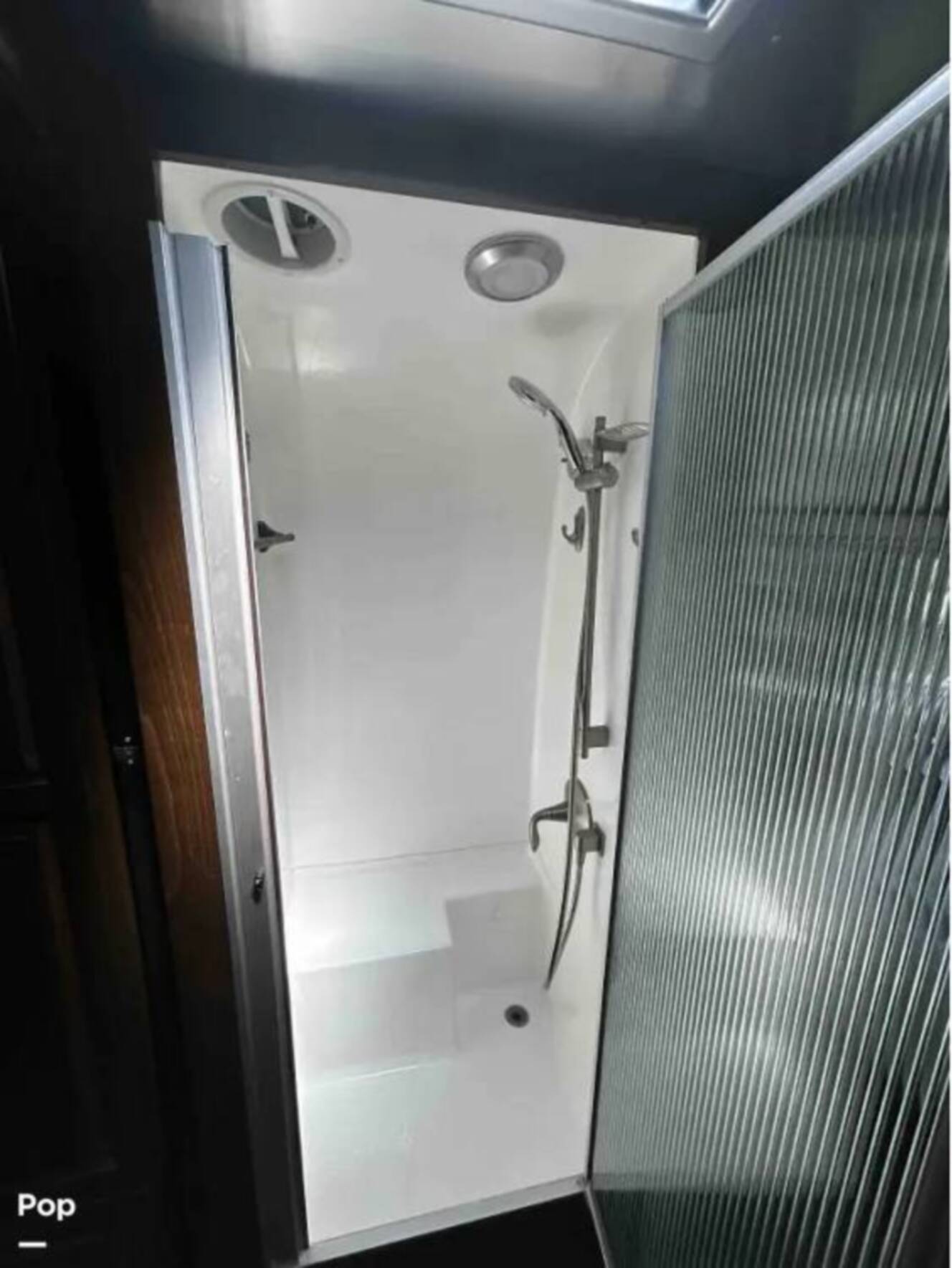 A photo of this 2018 Airstream Classic 30RB