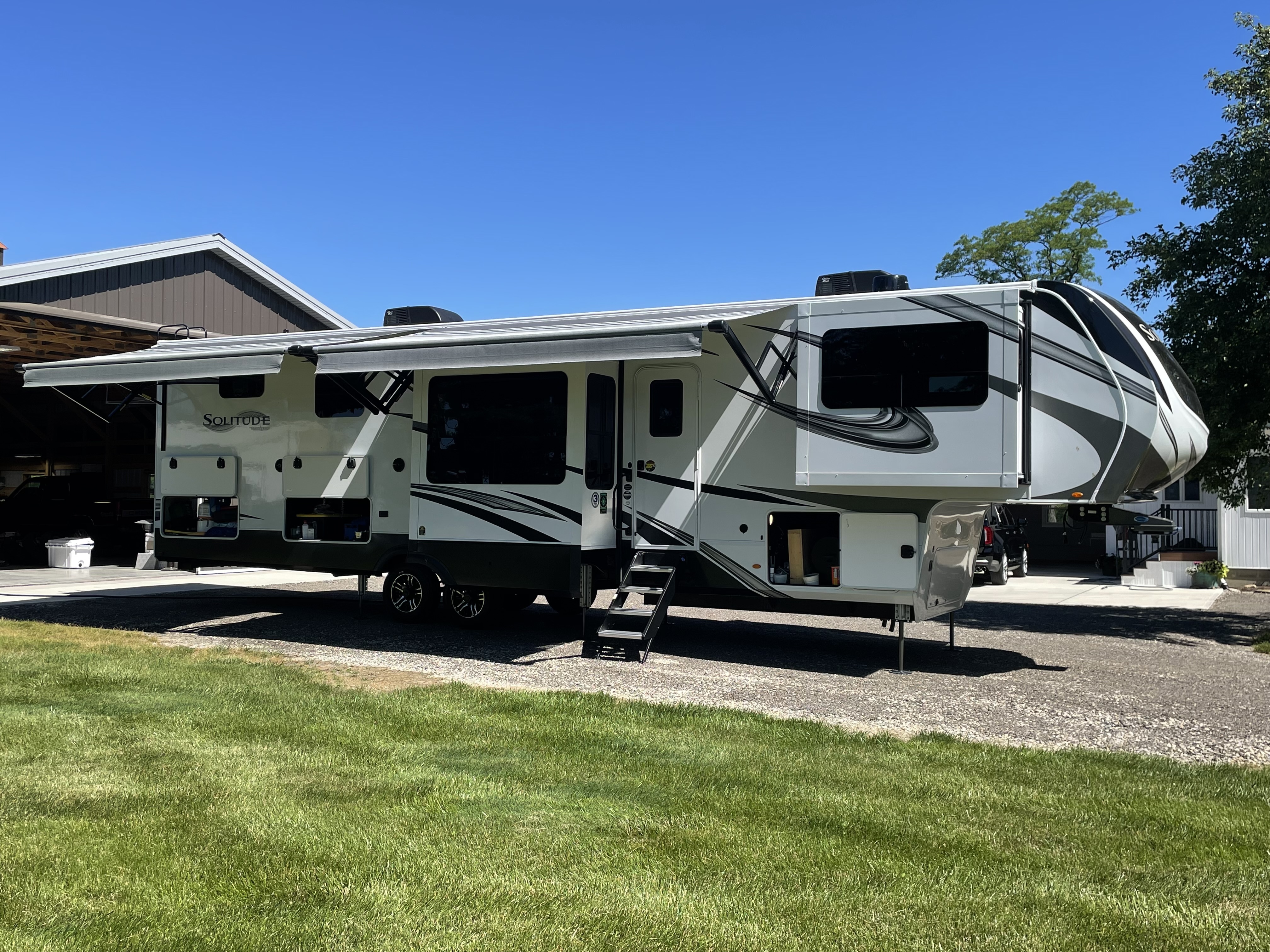 2021 Grand Design SOLITUDE 380FL in oxford OH