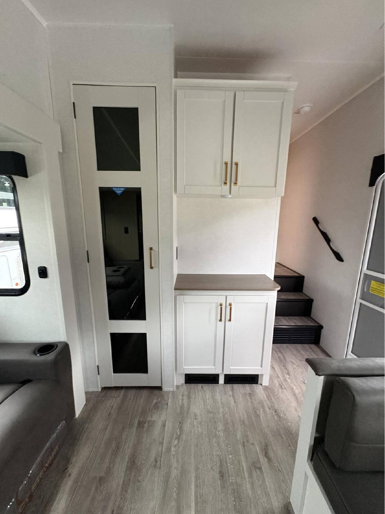 A photo of this 2027 Jayco EAGLE 24MLE