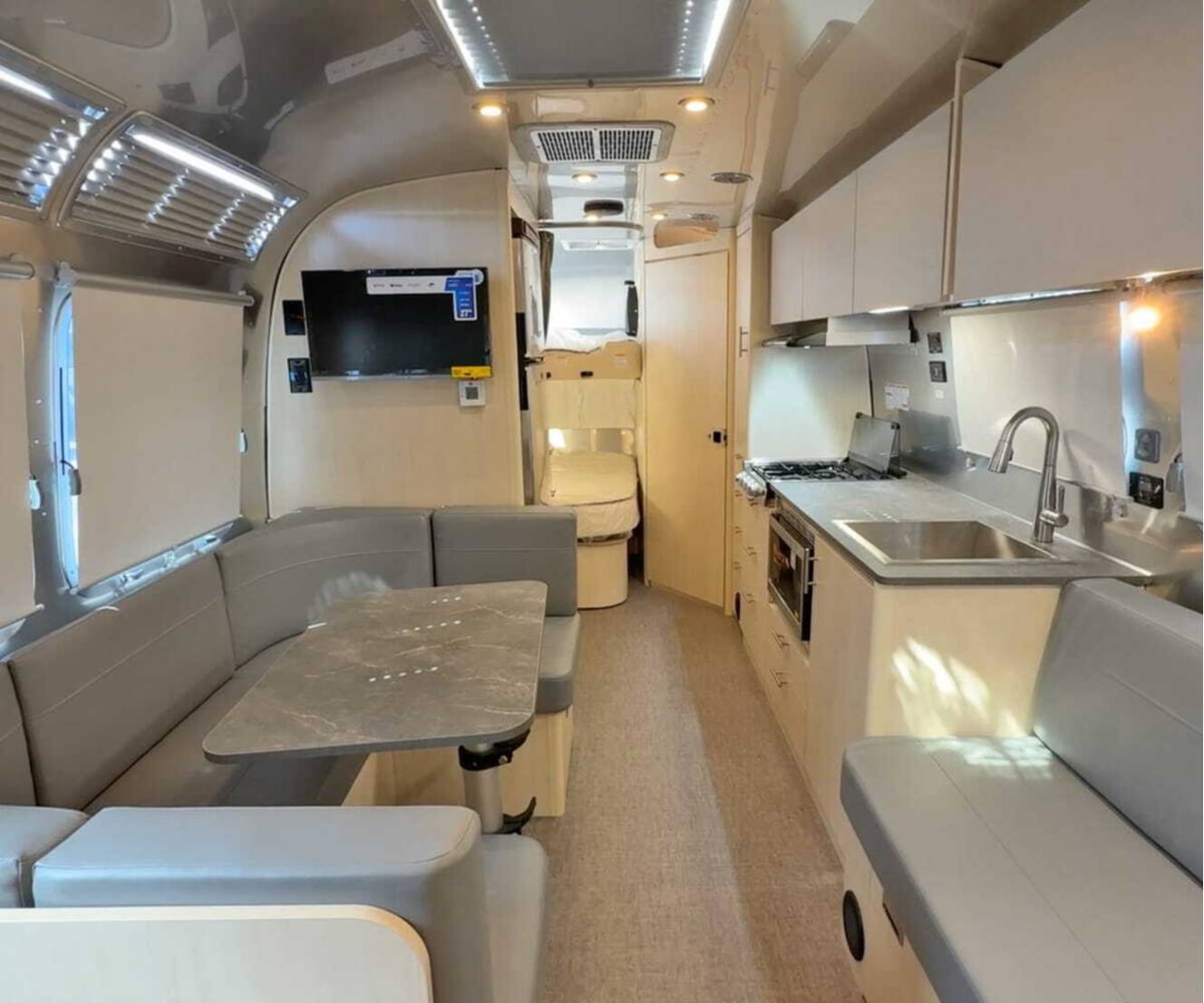 A photo of this 2026 Airstream Flying Cloud 30FB Bunk