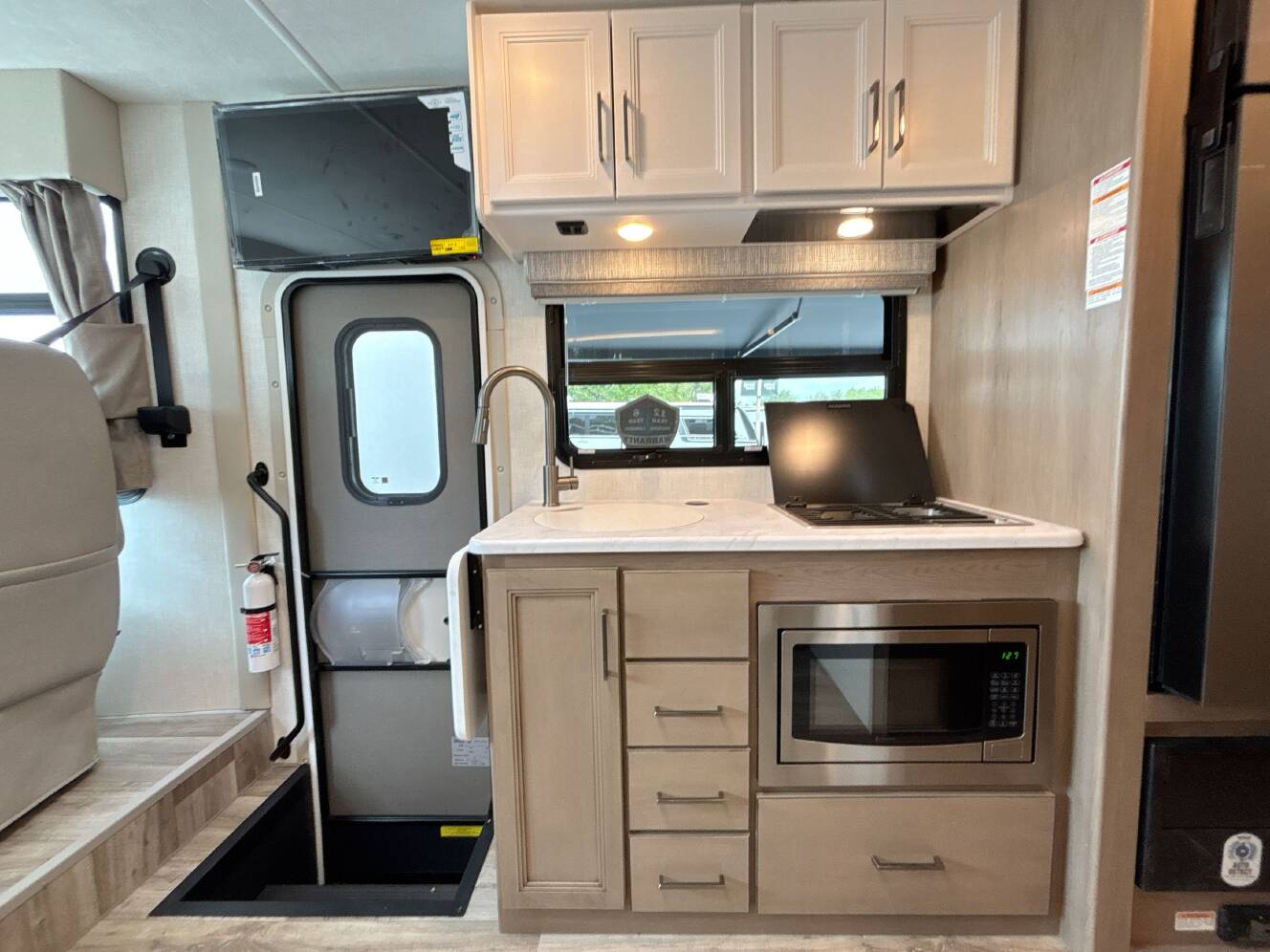 A photo of this 2027 Thor FREEDOM TRAVELER A24