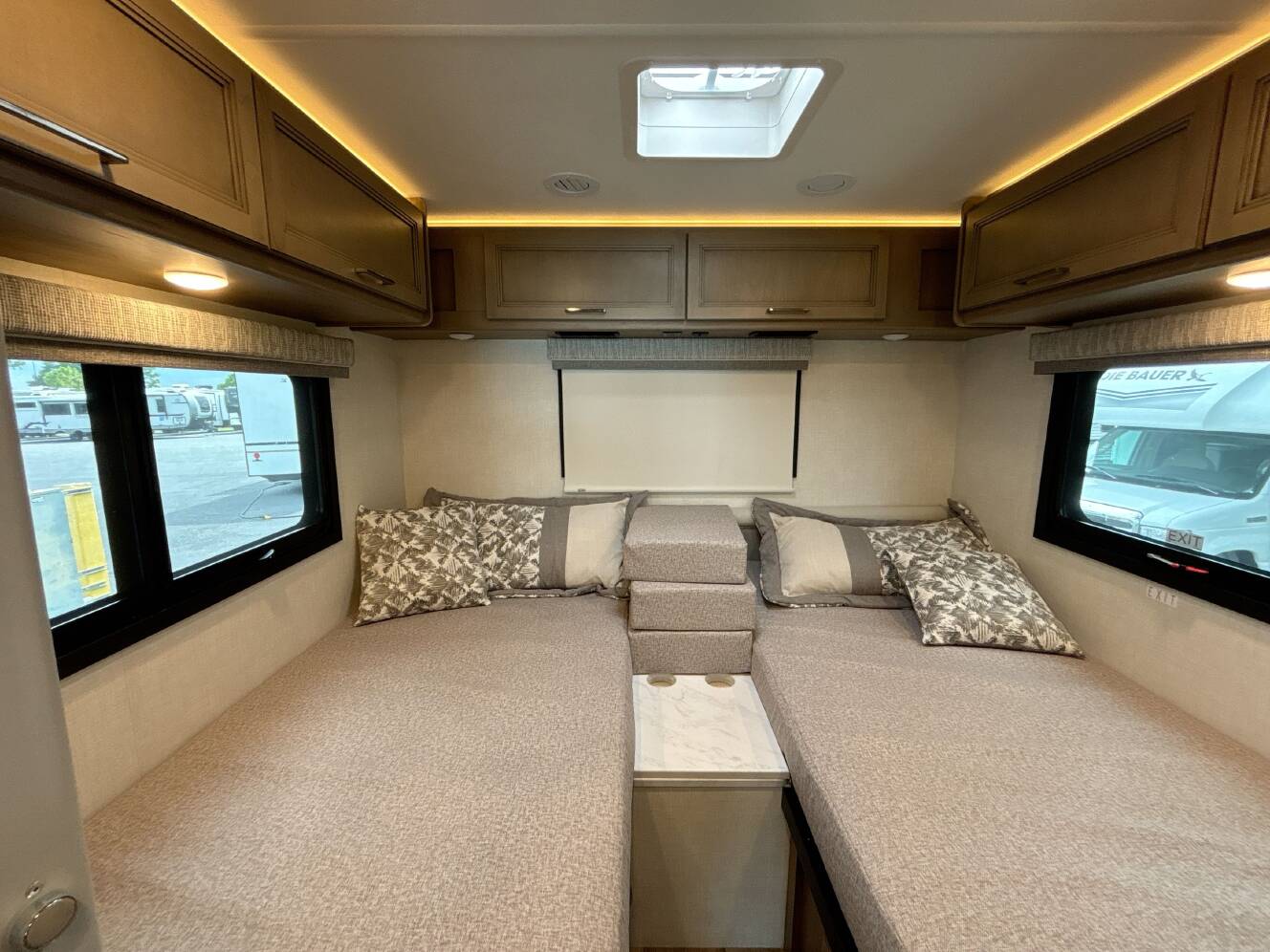 A photo of this 2027 Thor FREEDOM TRAVELER A24