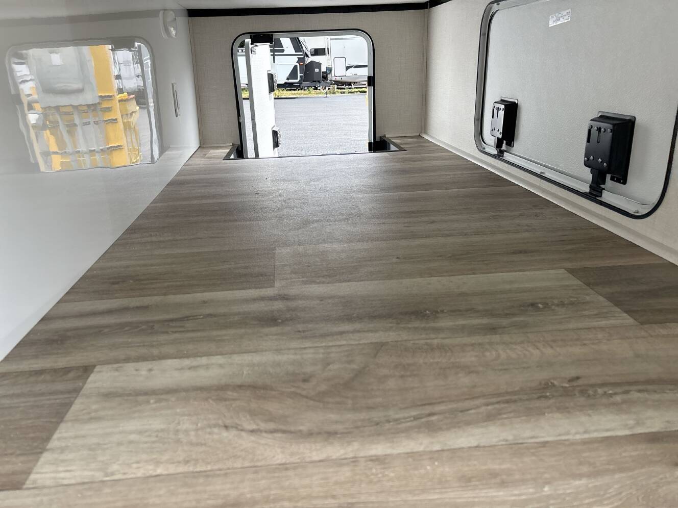 A photo of this 2027 Thor FREEDOM TRAVELER A24