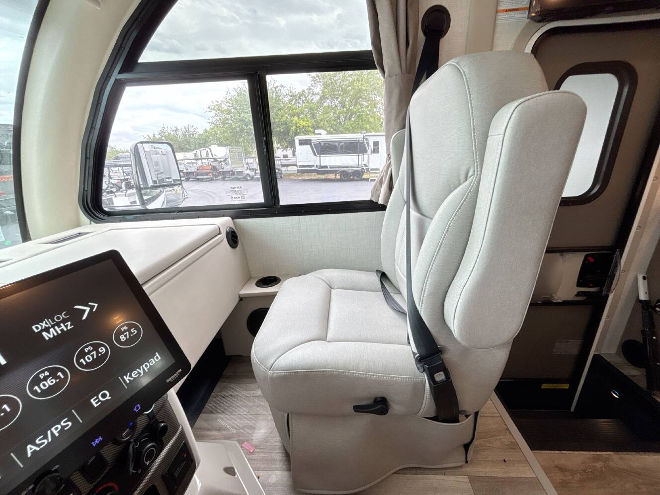 A photo of this 2027 Thor FREEDOM TRAVELER A24