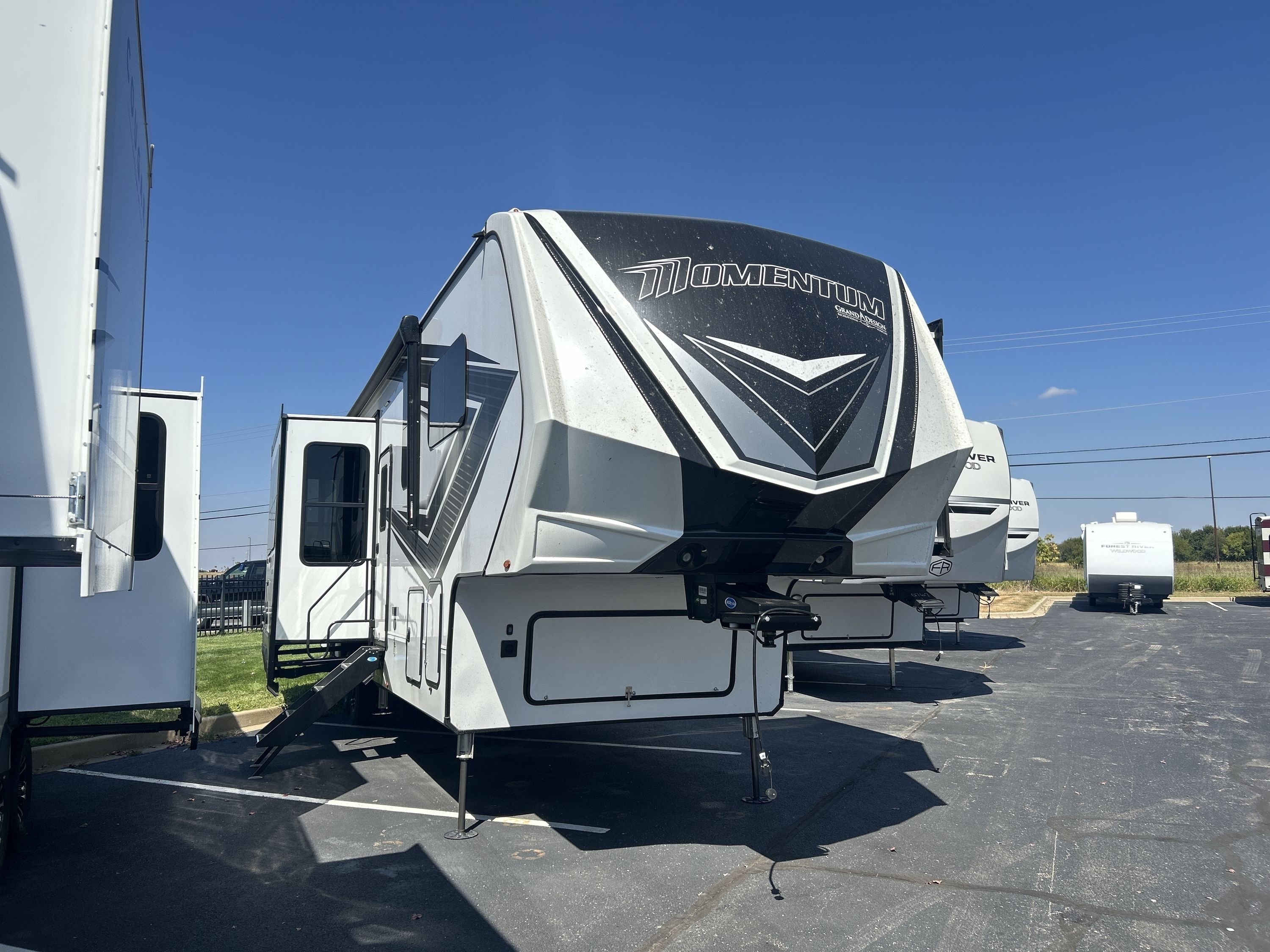 2024 Grand Design MOMENTUM M CLASS 351MS Fifth Wheel Toy Hauler RV