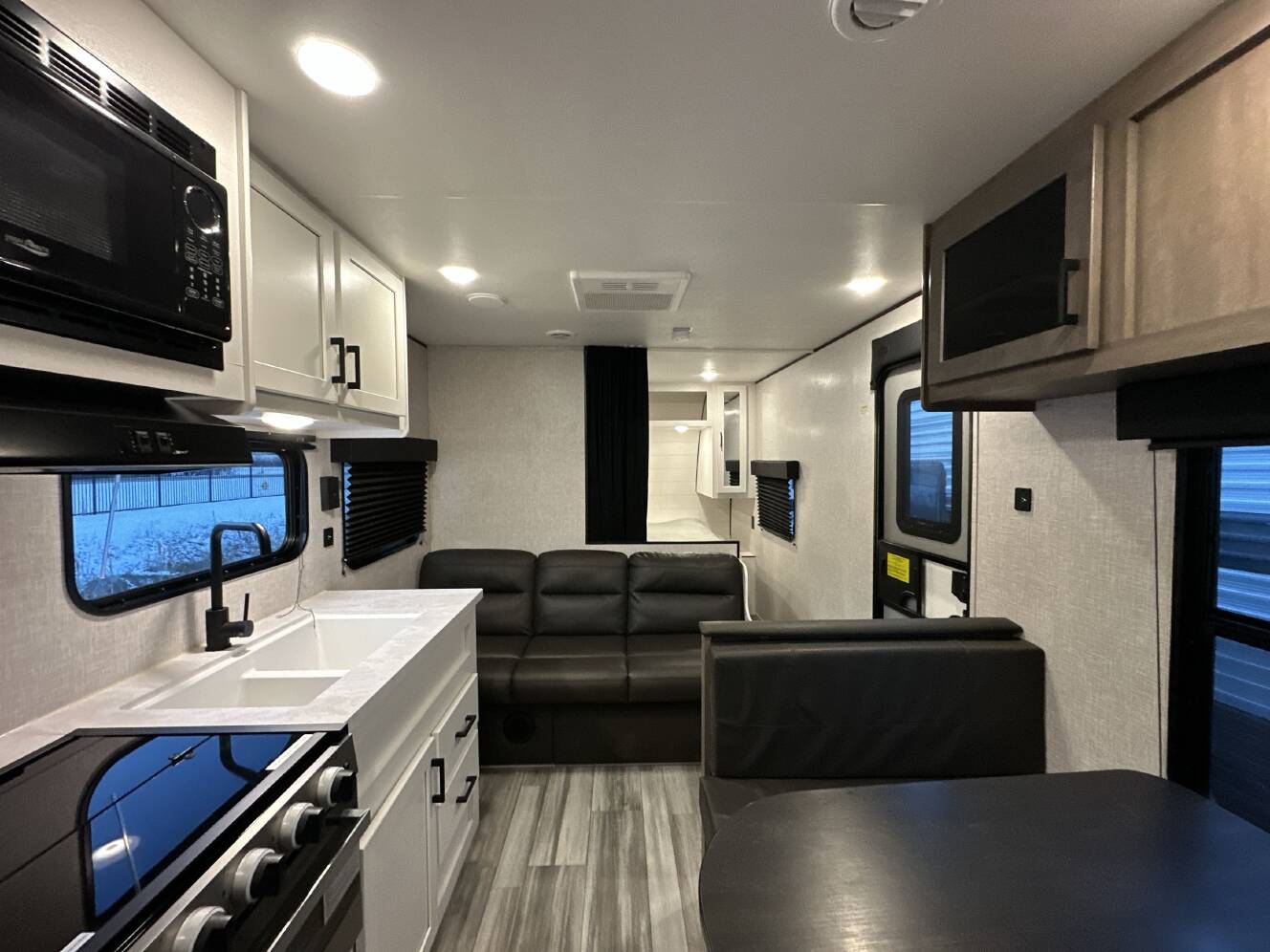 A photo of this 2024 Jayco JAY FLIGHT SLX 260BH