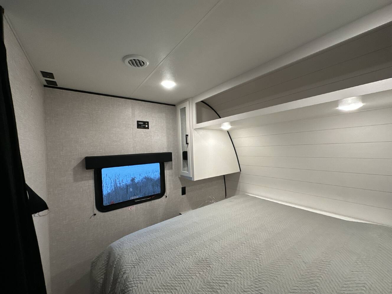 A photo of this 2024 Jayco JAY FLIGHT SLX 260BH