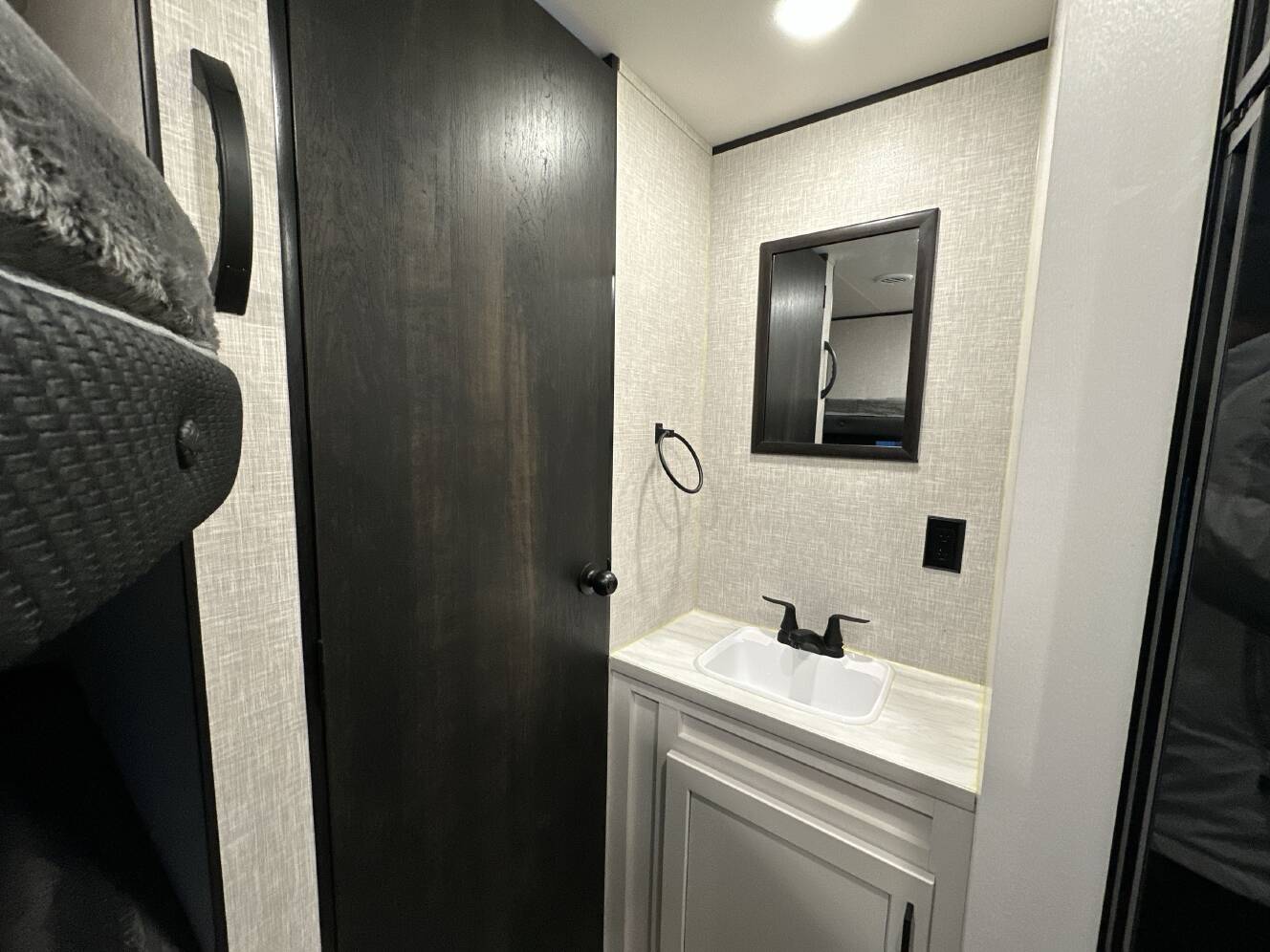 A photo of this 2024 Jayco JAY FLIGHT SLX 260BH