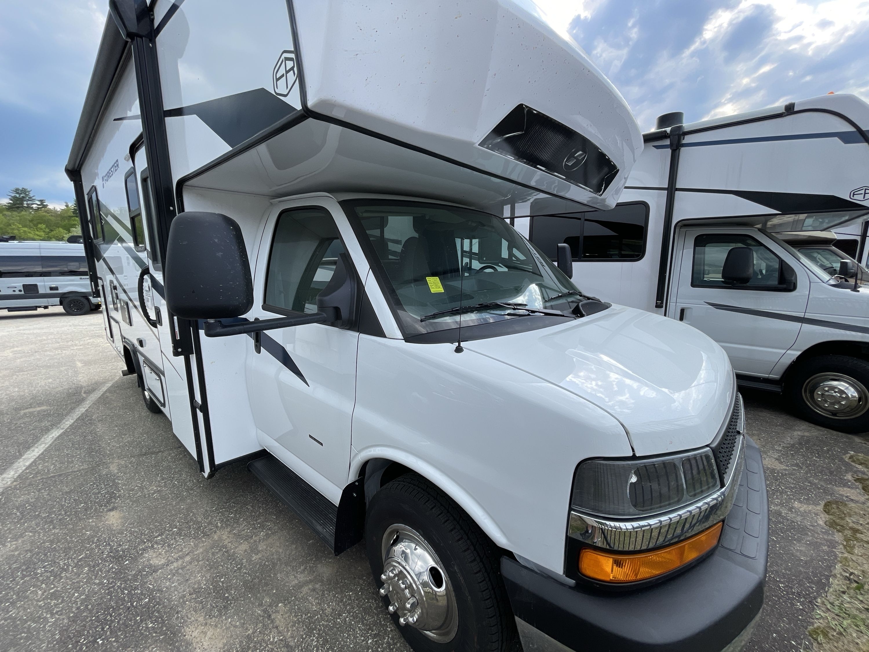 2027 Forest River FORESTER LE 2351C in chichester NH
