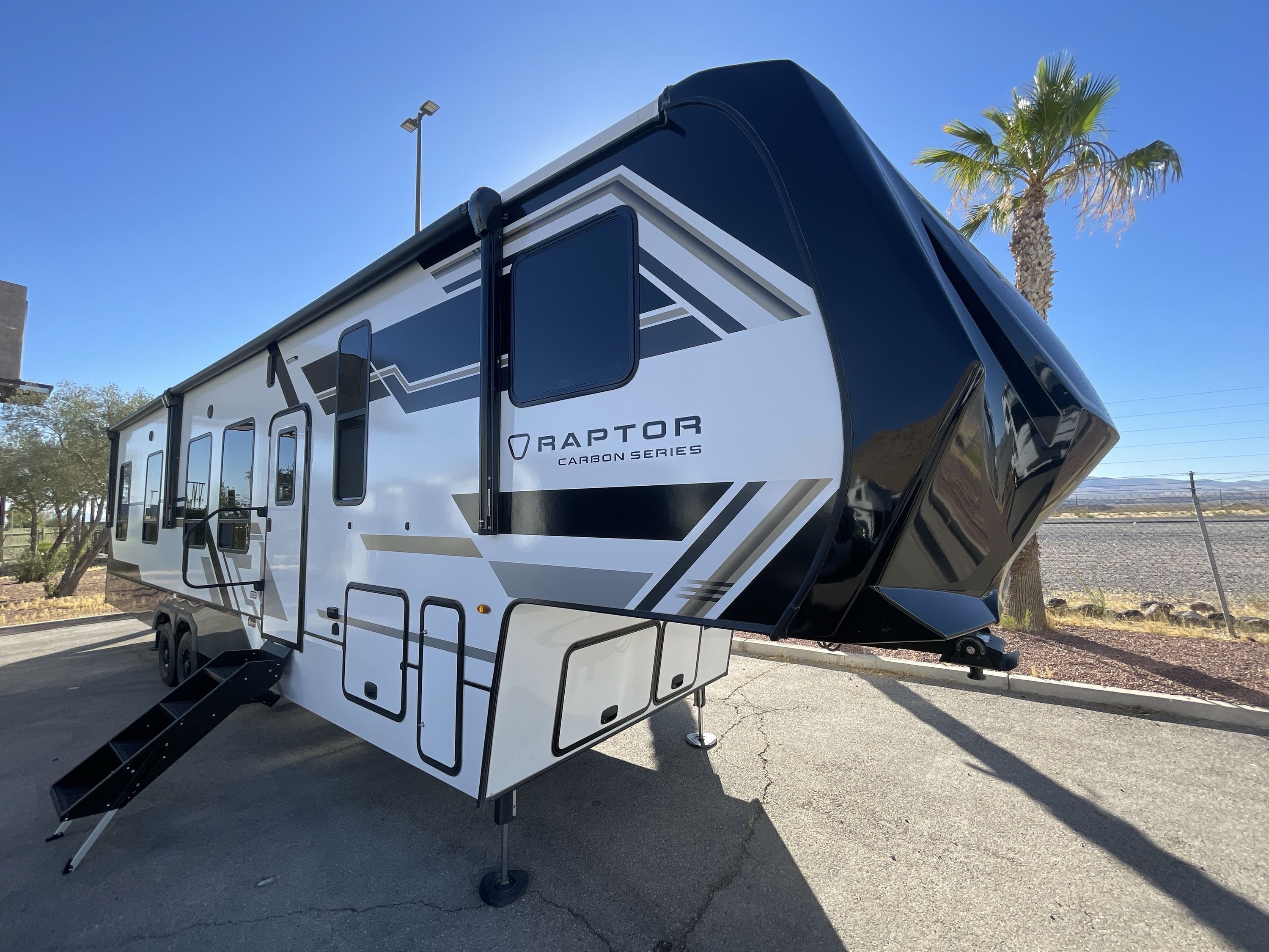 2027 Keystone CARBON 363 in las vegas NV
