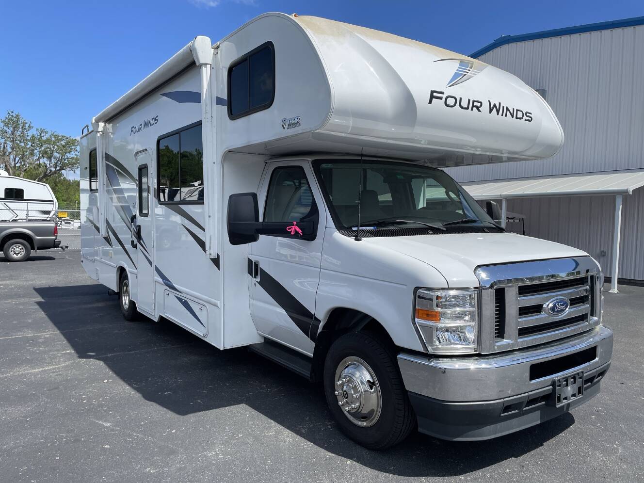 A photo of this 2024 Thor FOUR WINDS 28A