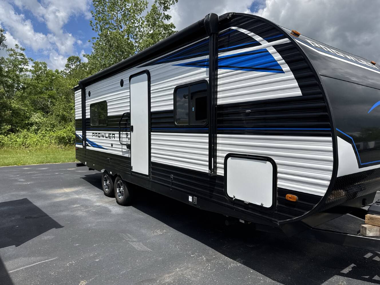 A photo of this 2022 Heartland PROWLER 240RB