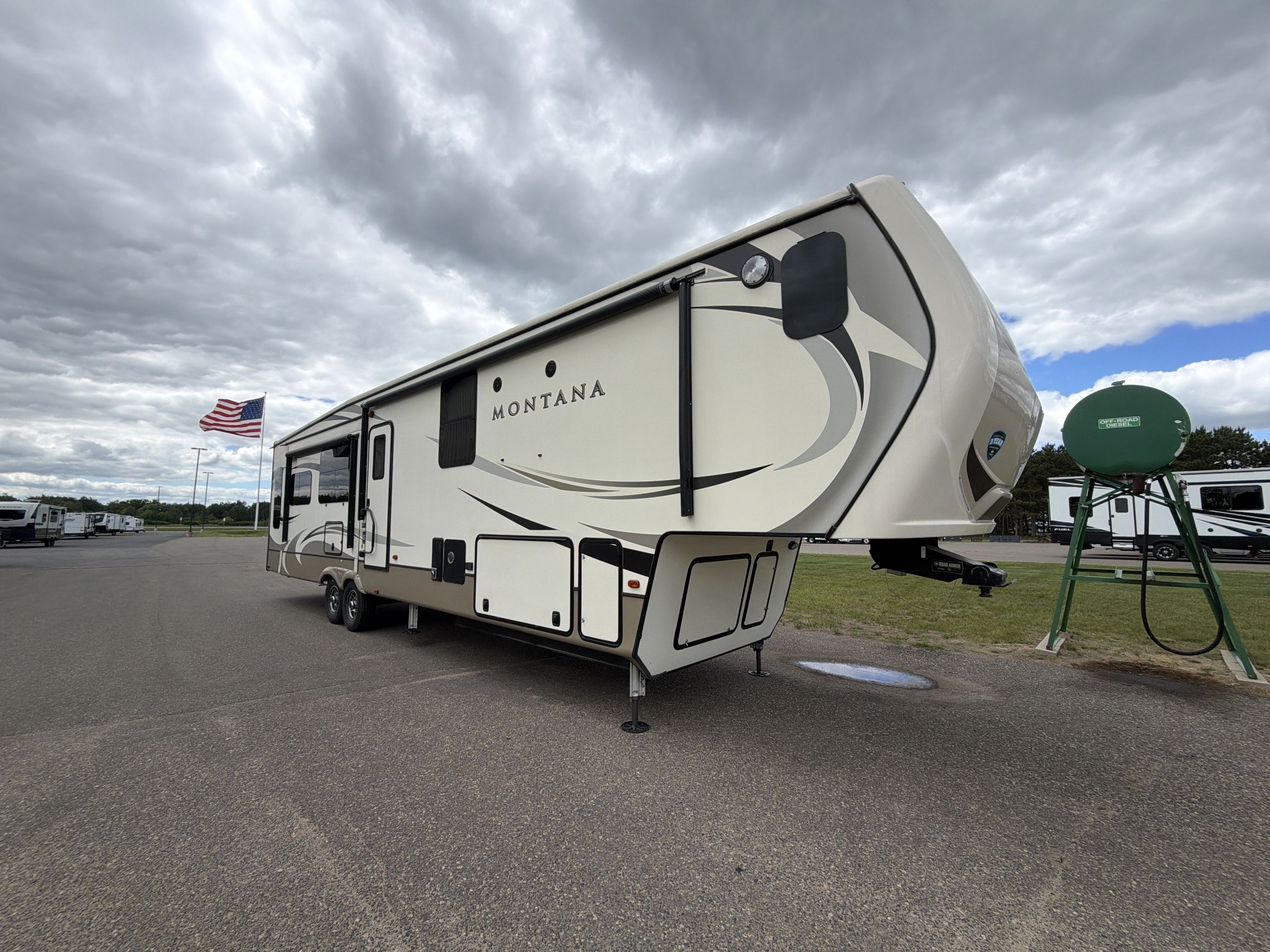 2018 Keystone MONTANA 3921FB RV