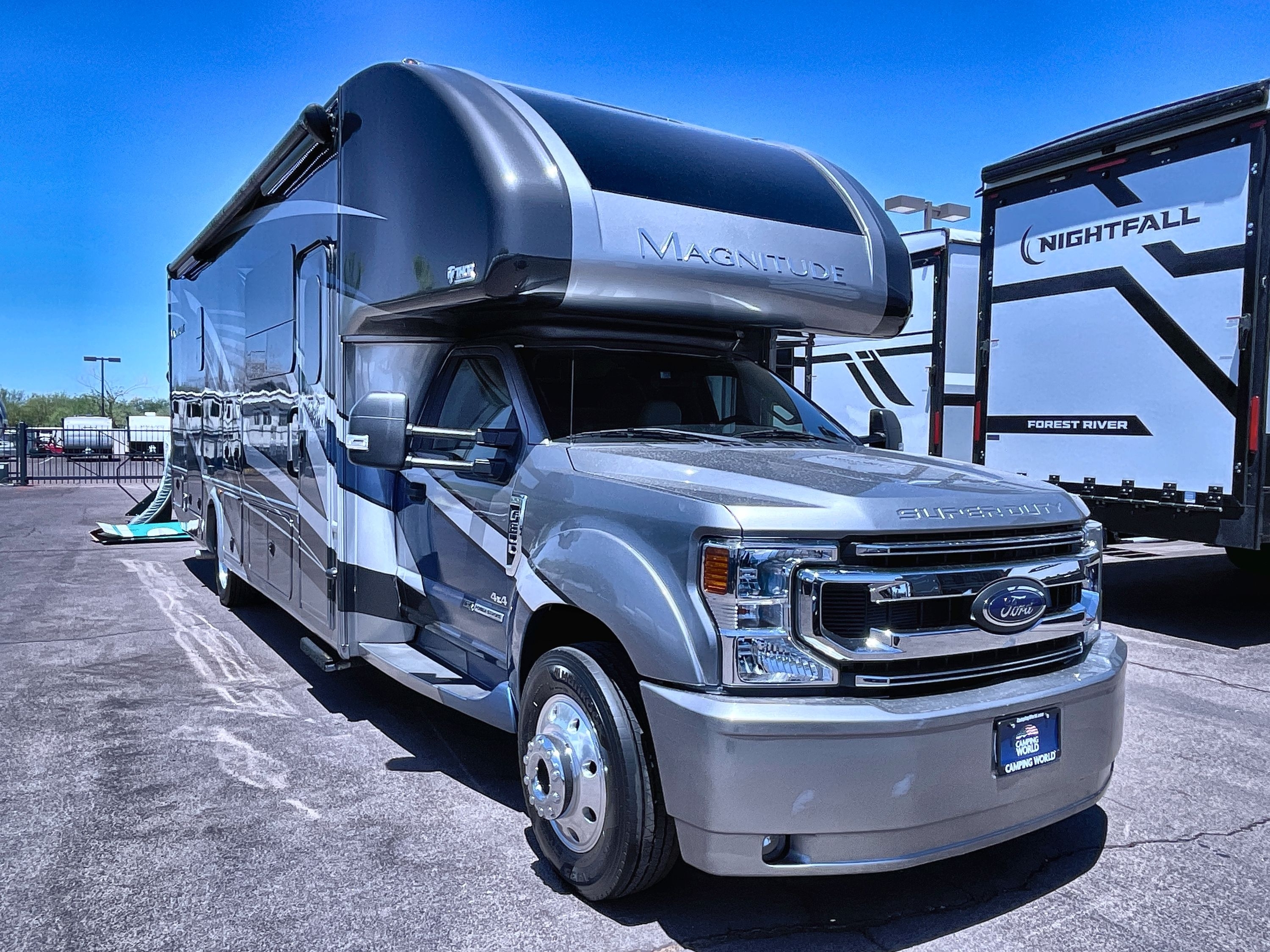 2022 Thor MAGNITUDE SV34 in avondale AZ