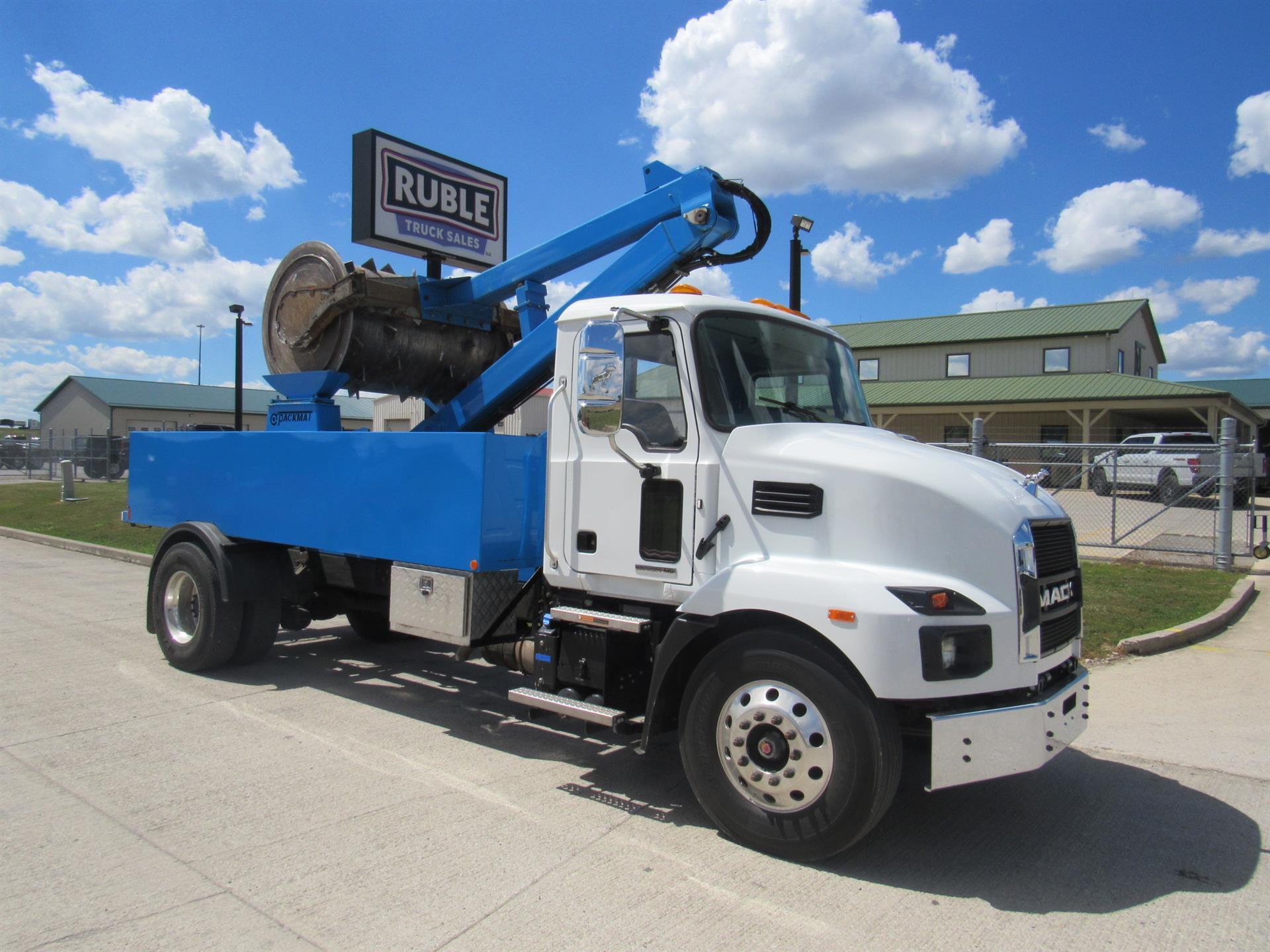 2024 MACK MD6 in New Haven, IN
