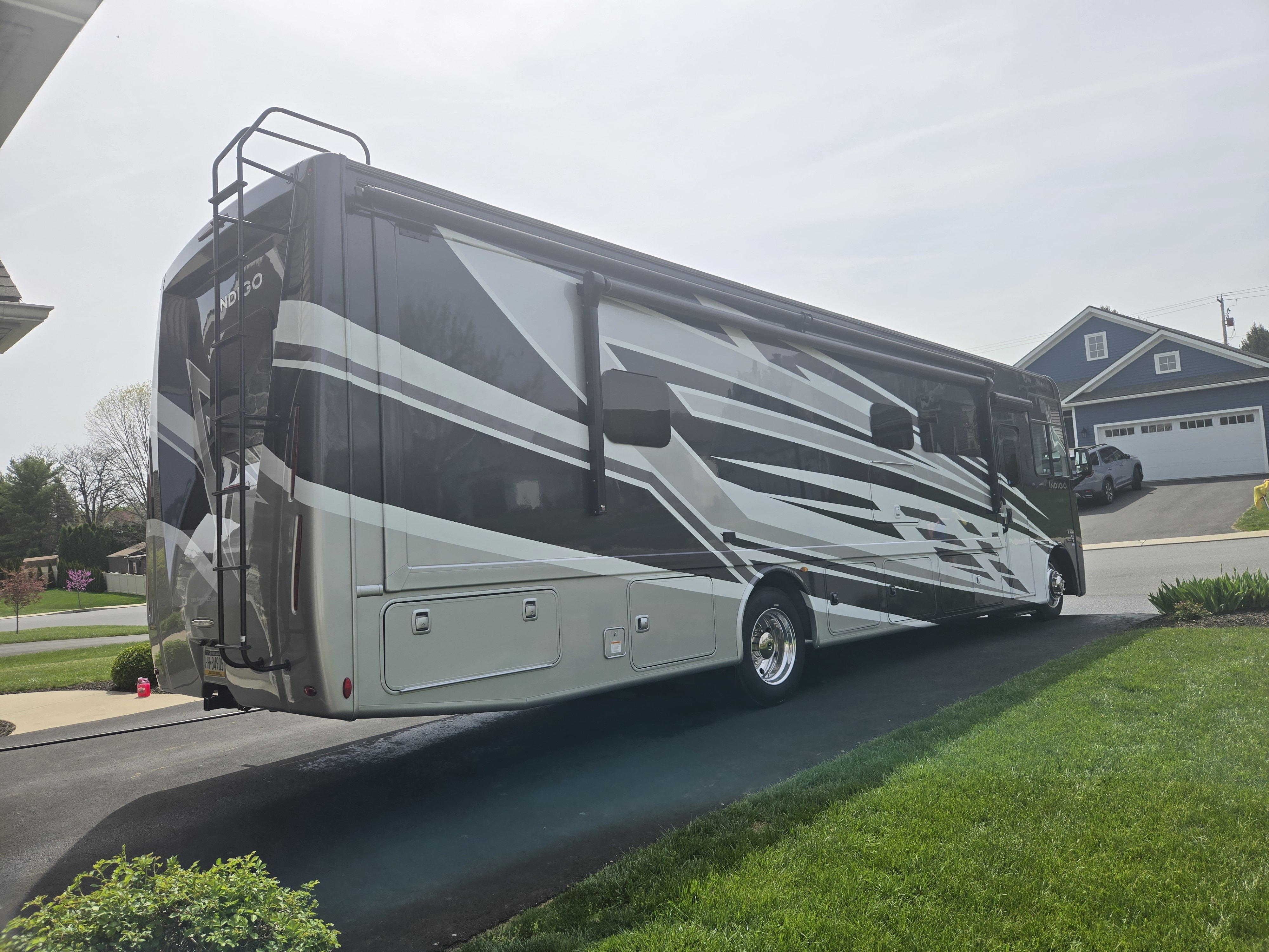 2025 Thor Motor Coach INDIGO CC35 RV