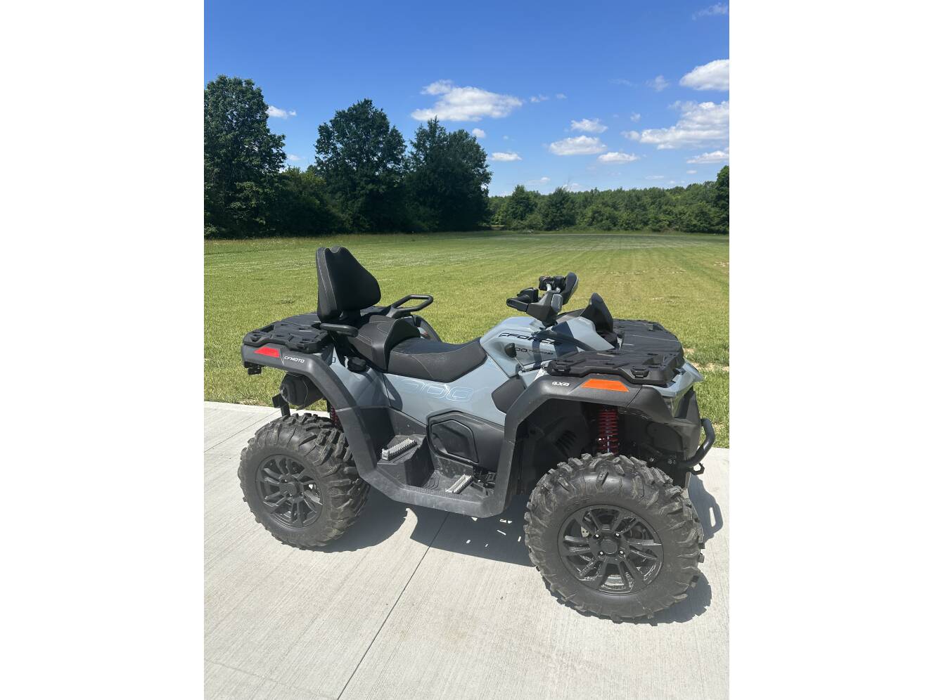 A photo of this 2025 CFMOTO CFORCE 1000 TOURING