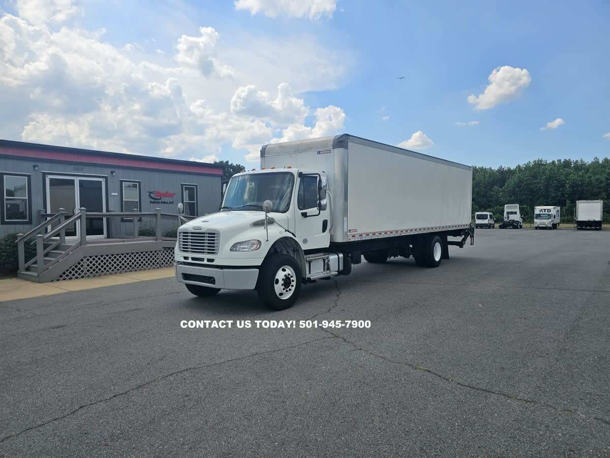 2021 FREIGHTLINER BUSINESS CLASS M2 106 in North Little Rock, AR