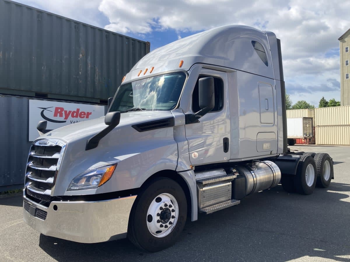2021 FREIGHTLINER CASCADIA 126 in Springfield, MA
