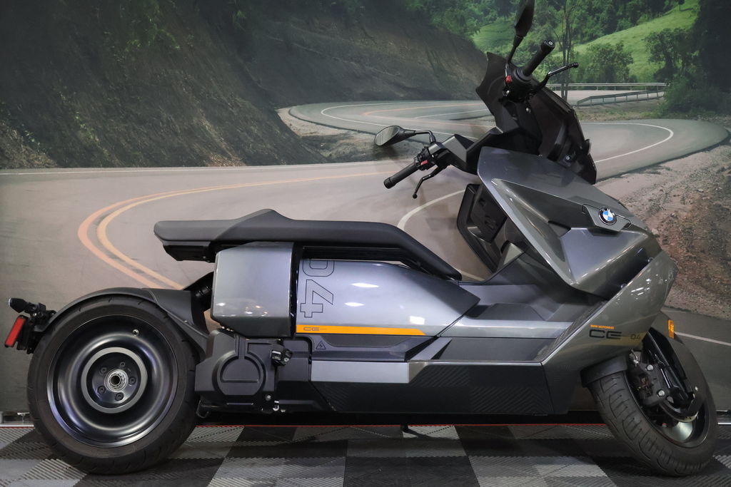 2023 BMW CE 04 Avantgarde 04 in Chatsworth, CA