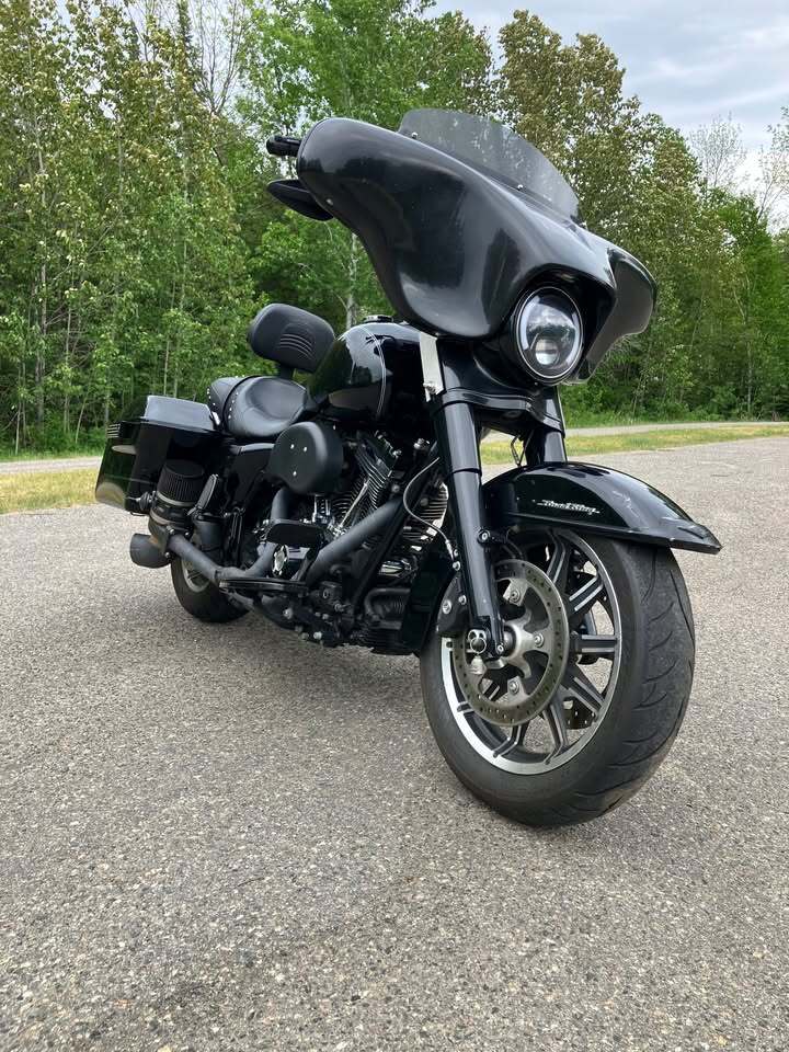 2014 Harley-Davidson ROAD KING FLHR FLHR in Grand Rapids, MN
