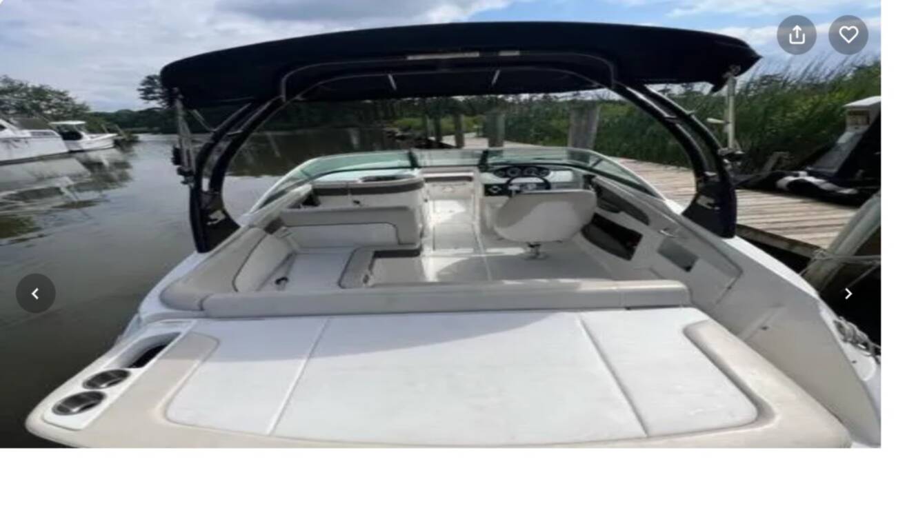 A photo of this 2013 Sea Ray 240 Sundeck