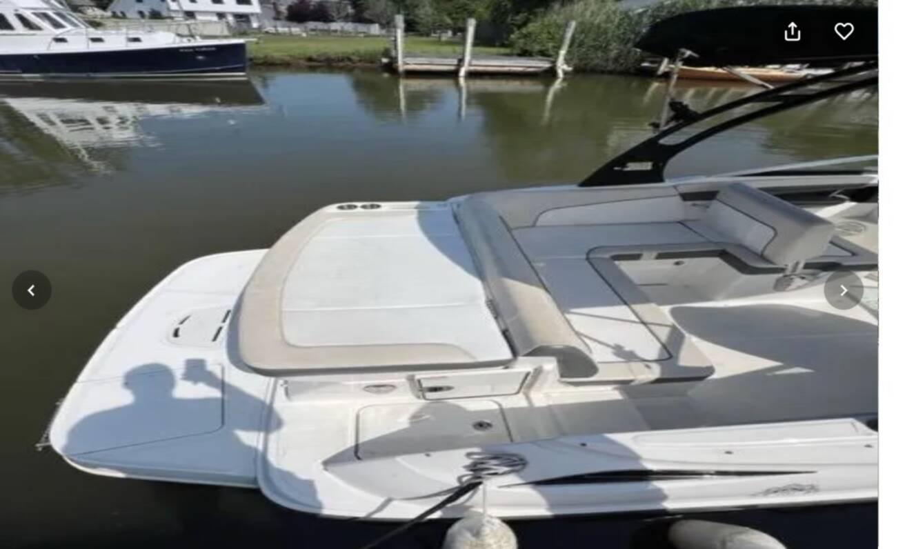 A photo of this 2013 Sea Ray 240 Sundeck