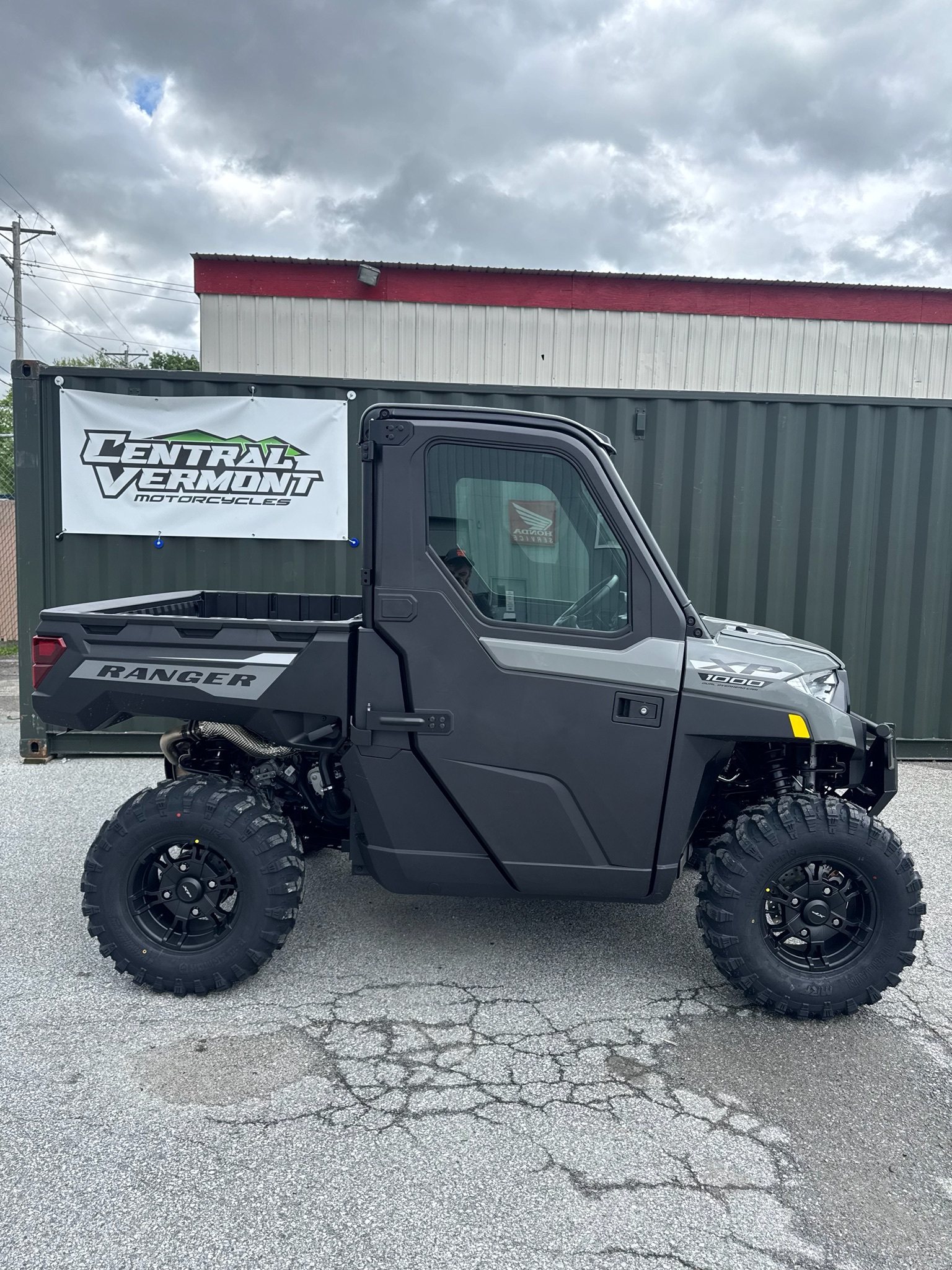 2027 Polaris Ranger XP 1000 Cab BASE in rutland VT