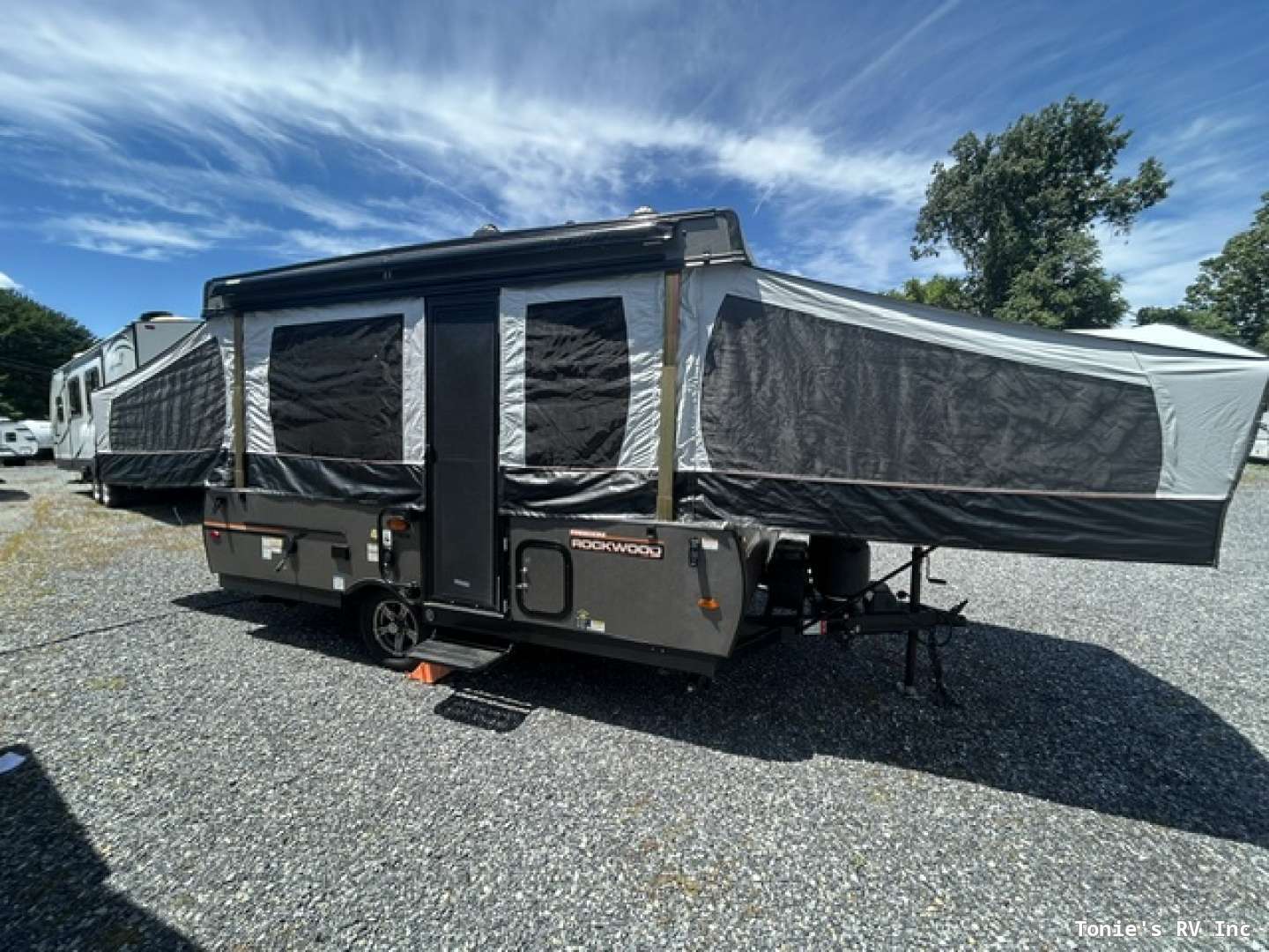 2022 Forest River Rockwood Tent Freedom Series 2318G in roanoke VA