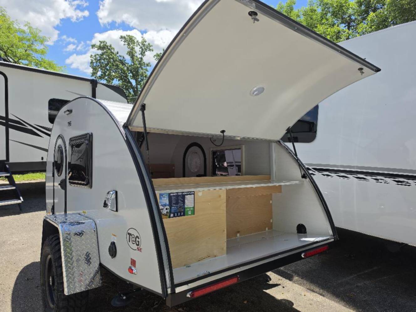 A photo of this 2026 Nucamp TAG XL SE