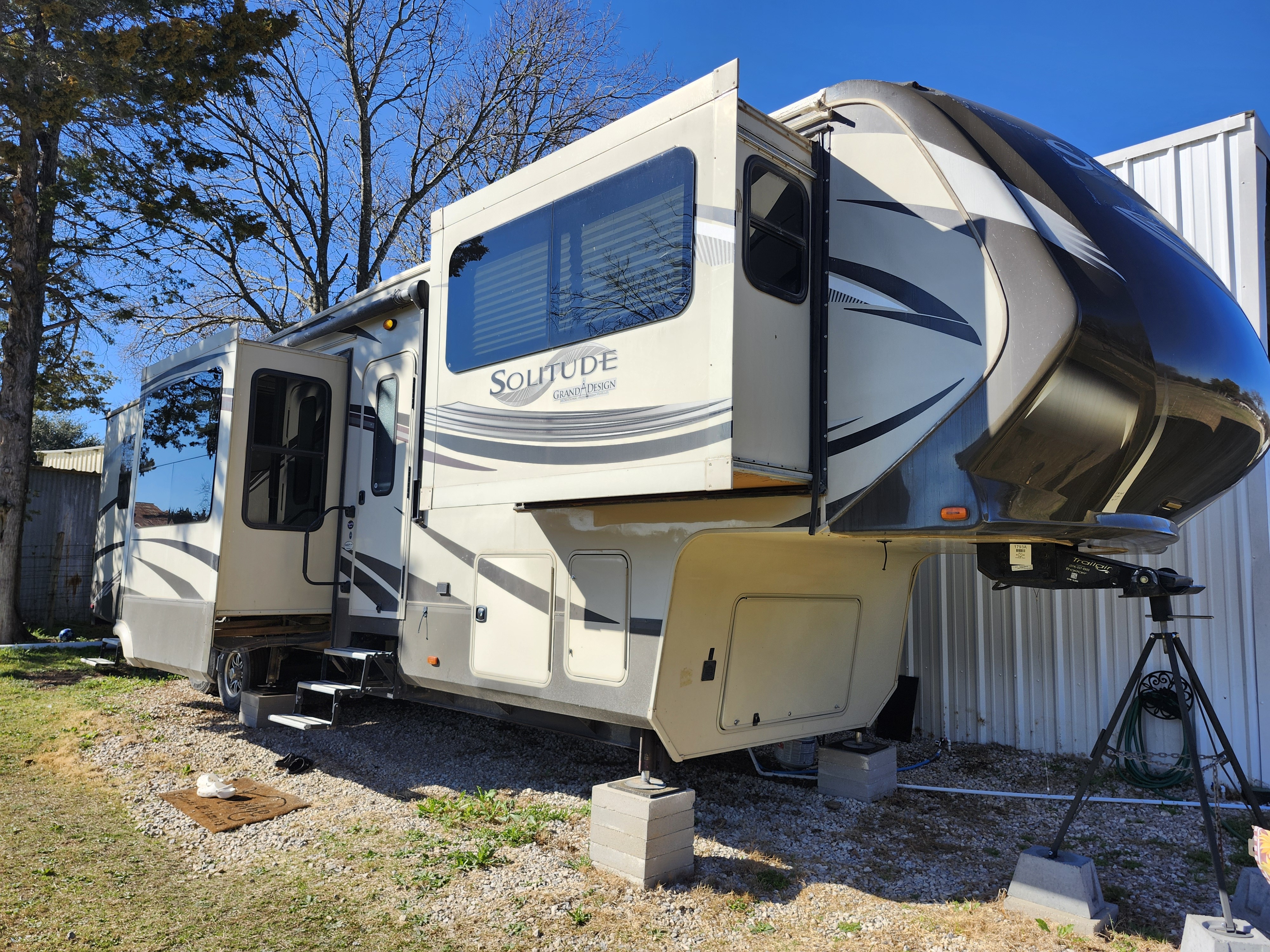 2015 Grand Design SOLITUDE 379FL in lancaster TX