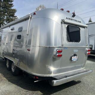 2020 Airstream GLOBETROTTER 23FB TWIN in arlington WA