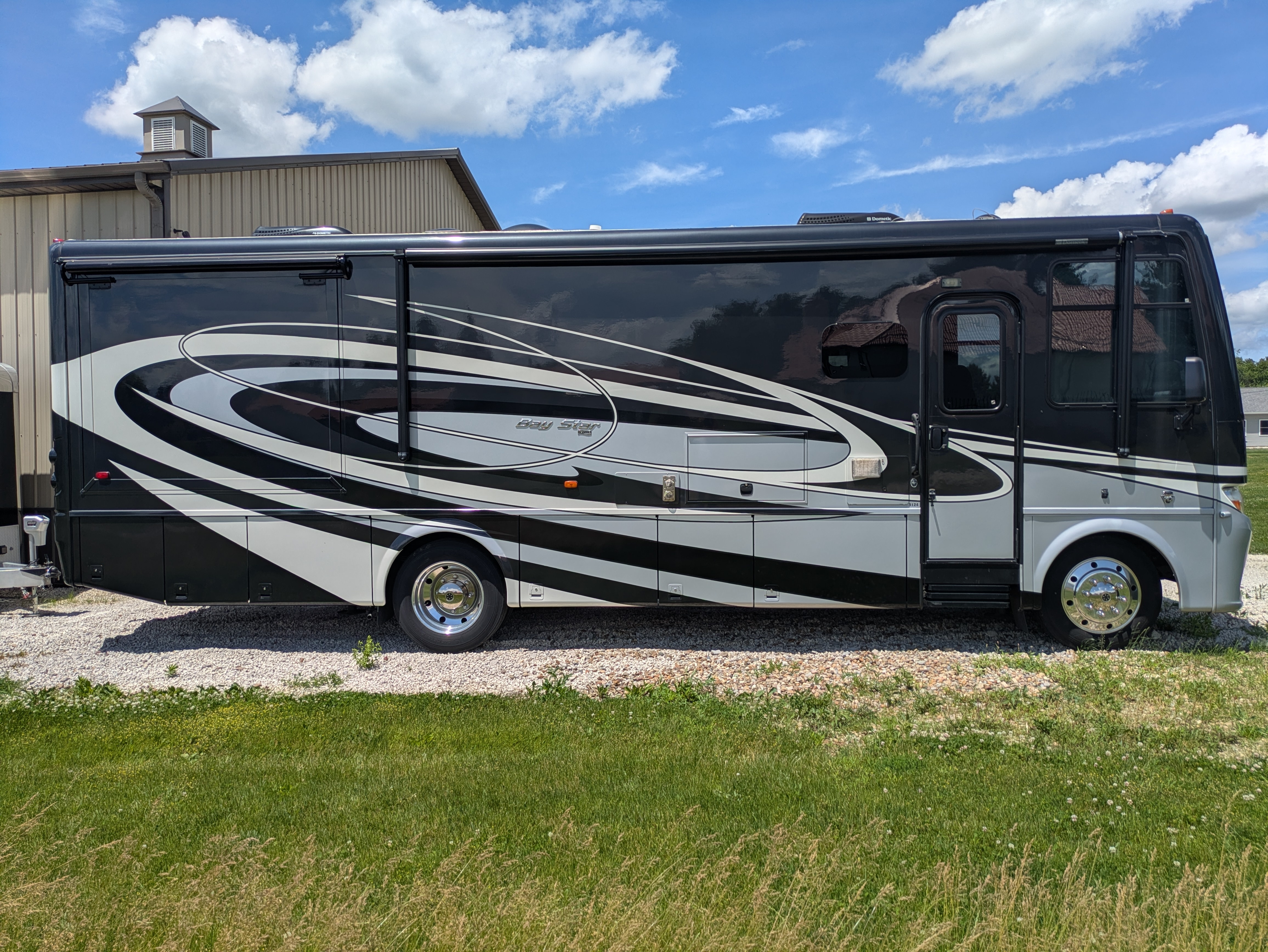 2017 Newmar BAY STAR 3124 in medina OH