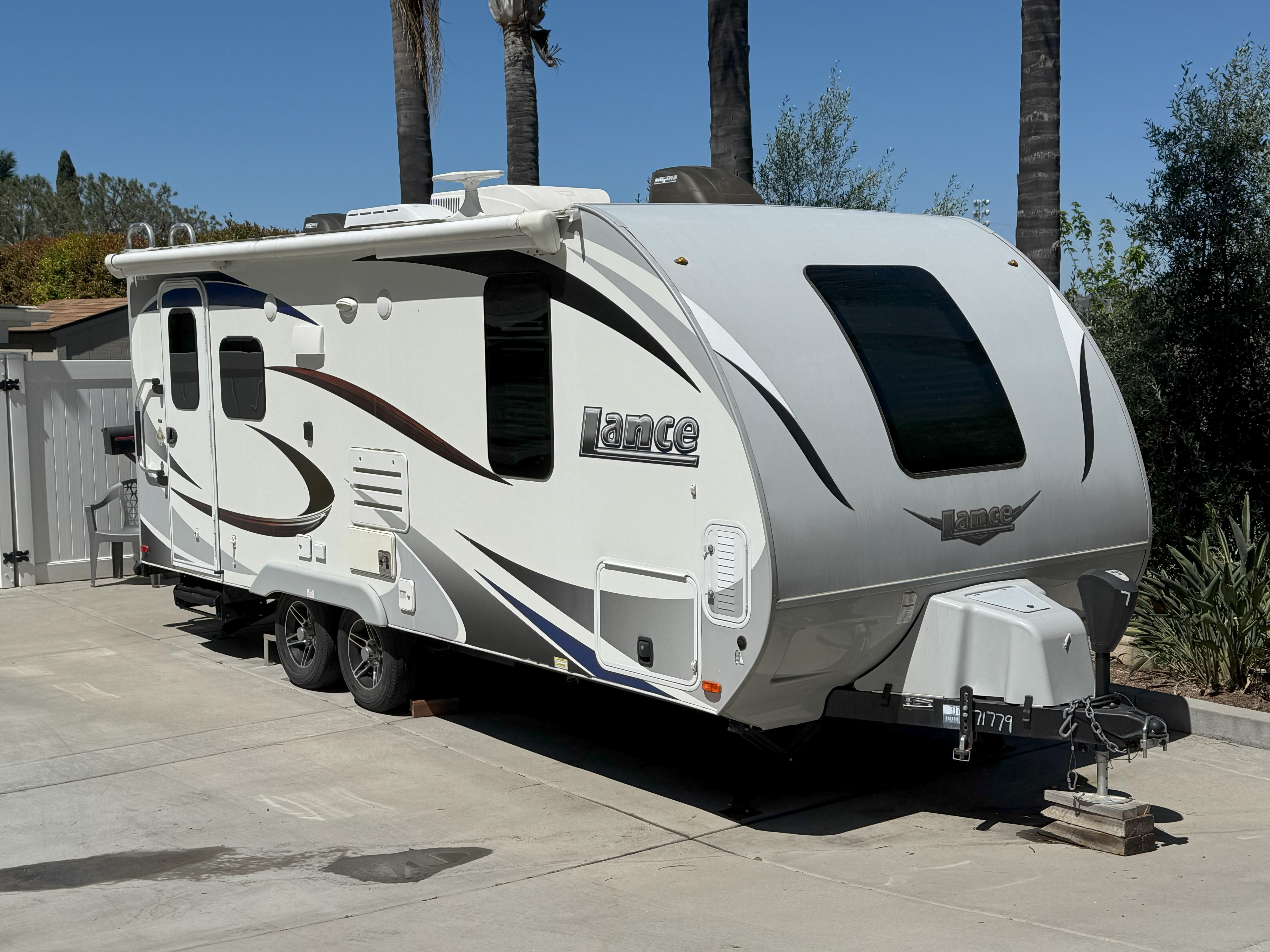 2018 Lance 1995 Travel Trailer RV