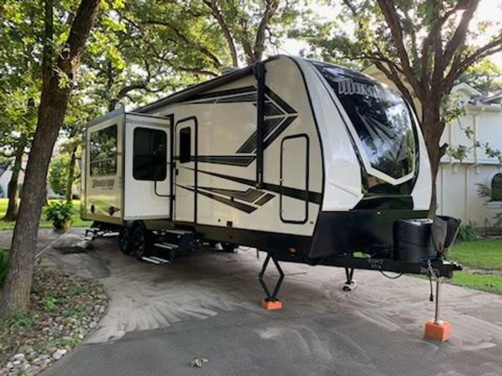 2021 Grand Design Momentum 29G in lakewood village TX