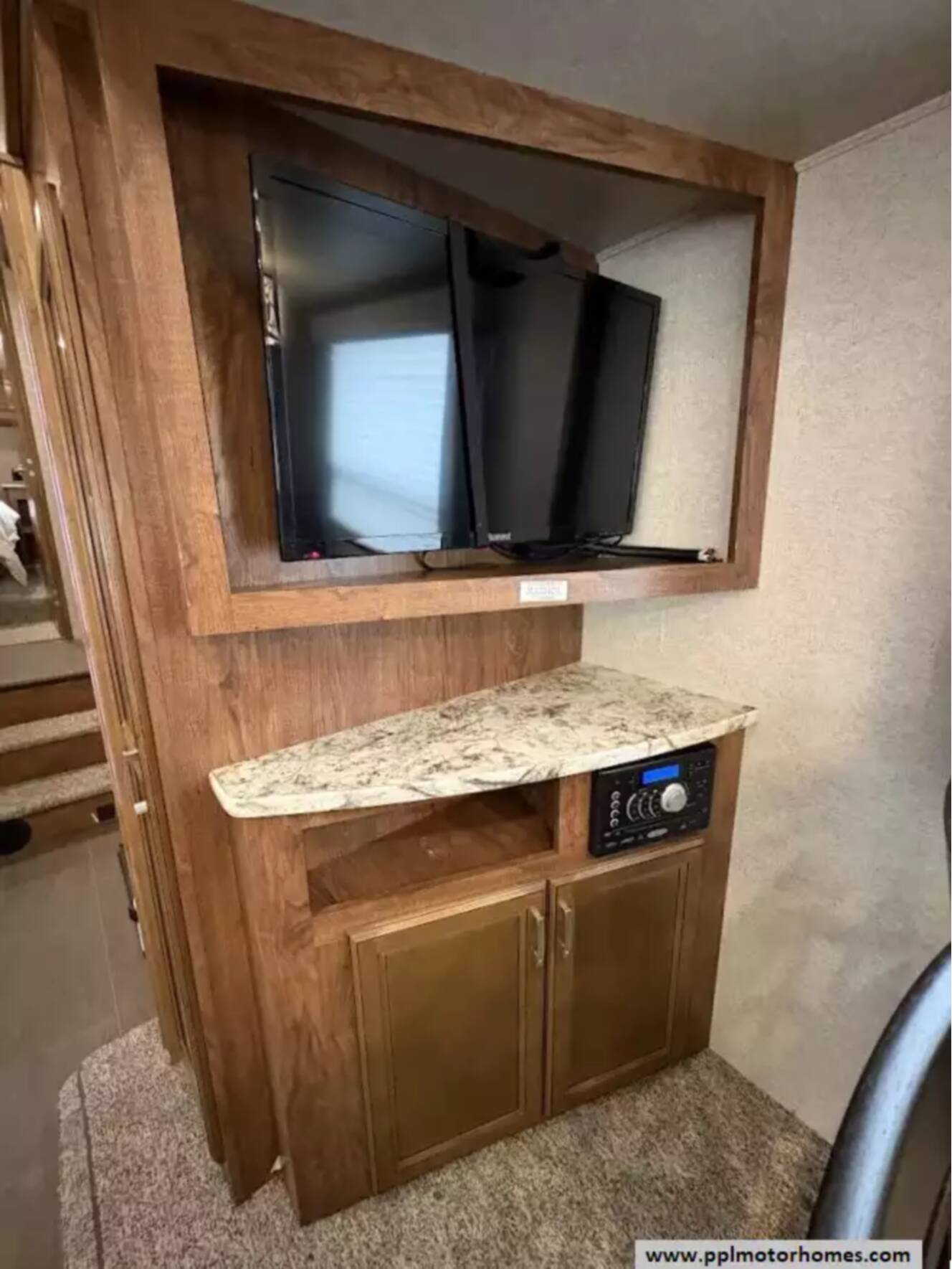 A photo of this 2018 Heartland SUNDANCE XLT SD XLT 289TS