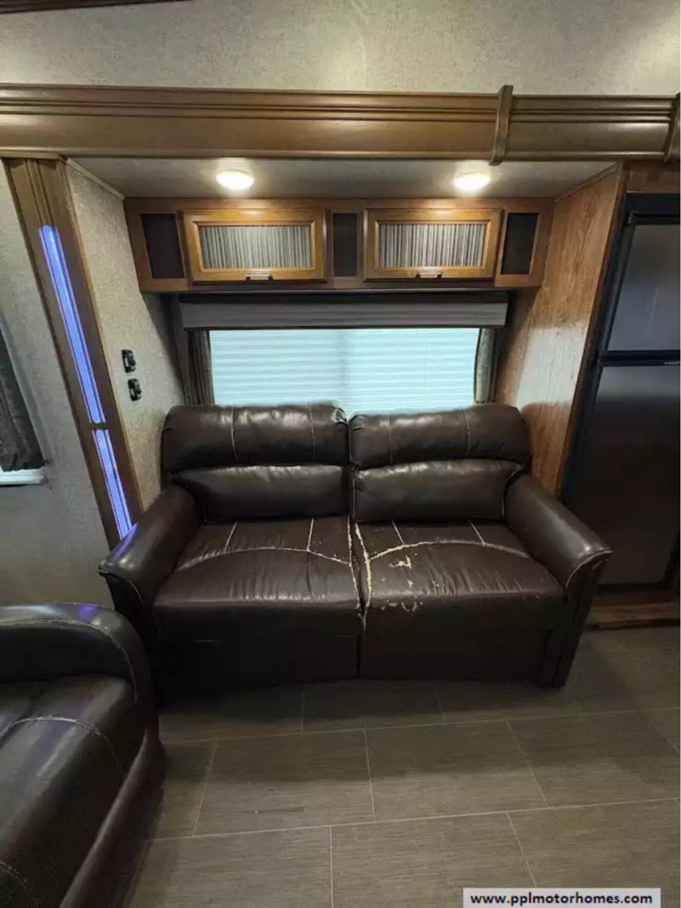A photo of this 2018 Heartland SUNDANCE XLT SD XLT 289TS