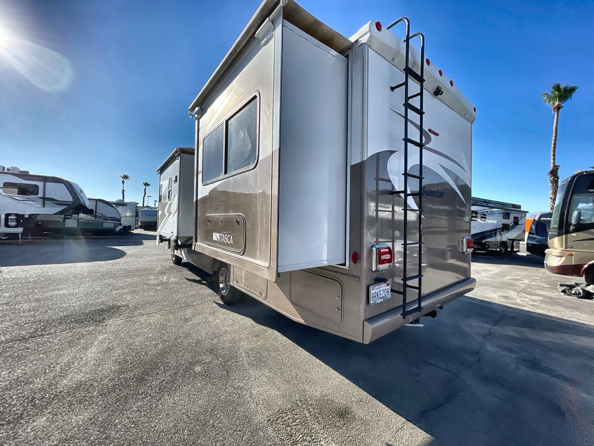 2012 Itasca SUNSTAR 30T in palm desert CA