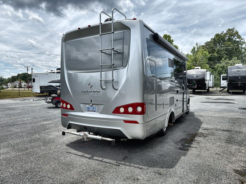 2019 Leisure Travel Vans Unity 24MB U24MB in rural hall NC