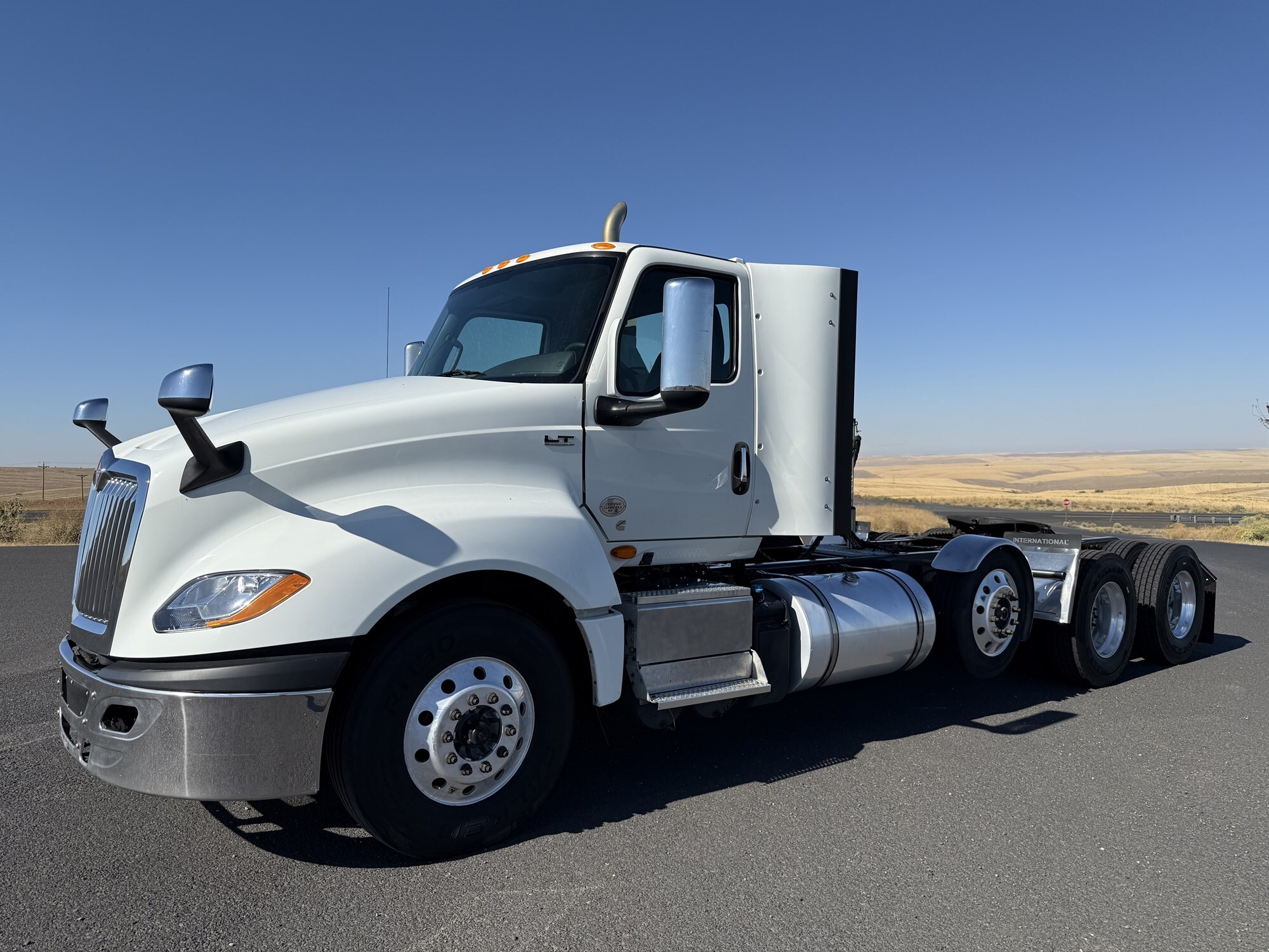 2020 INTERNATIONAL LT625 in Pendleton, OR