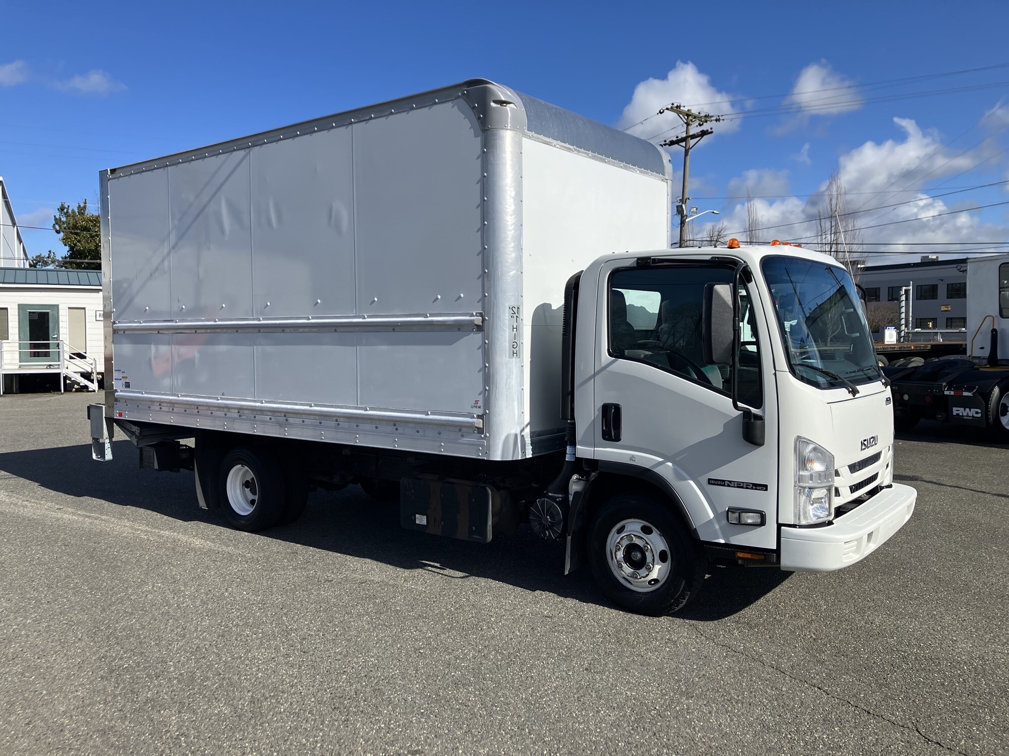 2021 ISUZU NPR HD in Mount Vernon, WA