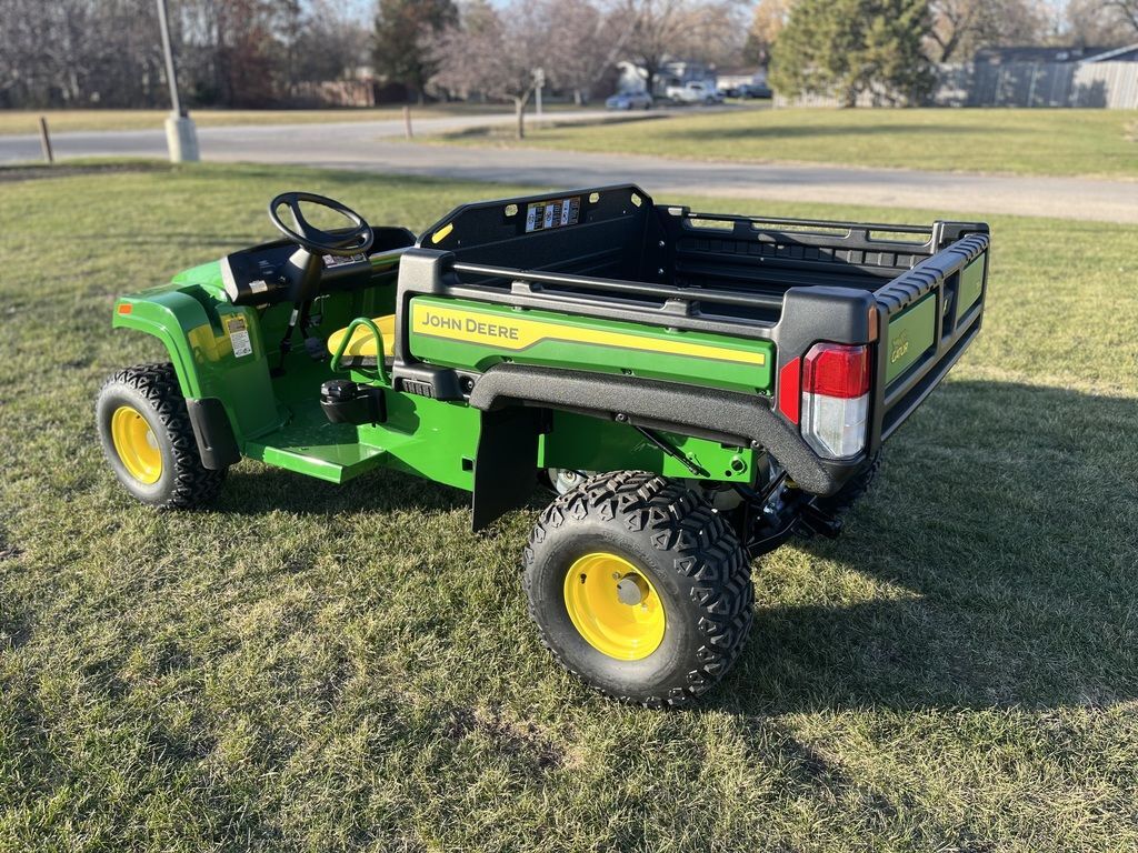 2026 John Deere Work Series Gator UTV TX 4x2 in shorewood IL