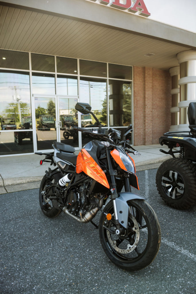 2024 KTM 250 Duke 250 in Harrisonburg, VA
