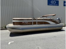 Bennington 23 M Fastback Review image