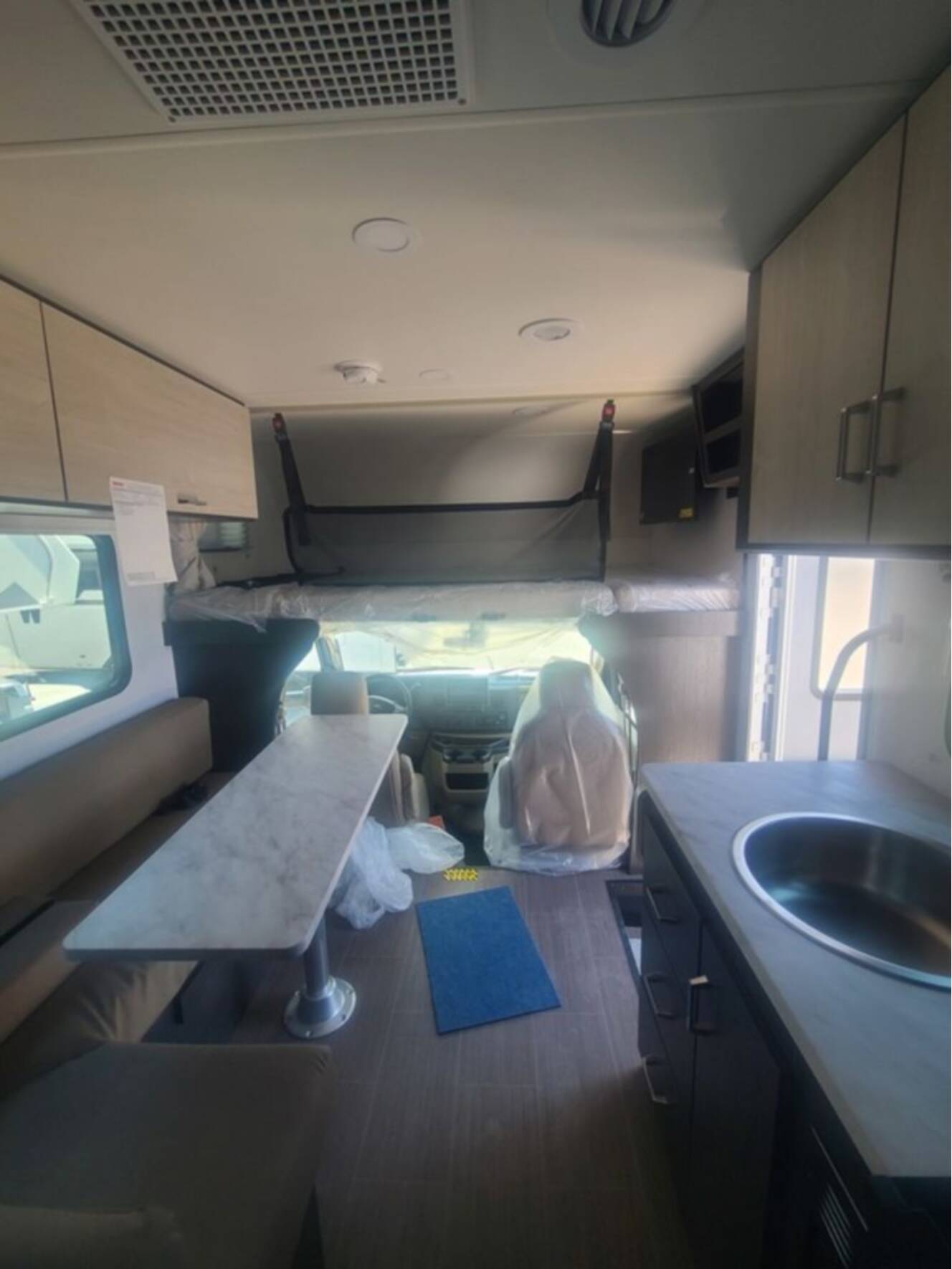 A photo of this 2027 Winnebago Sunflyer 24GG