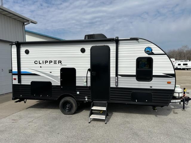 2022 Coachmen Clipper 182DBU in sturgeon bay WI