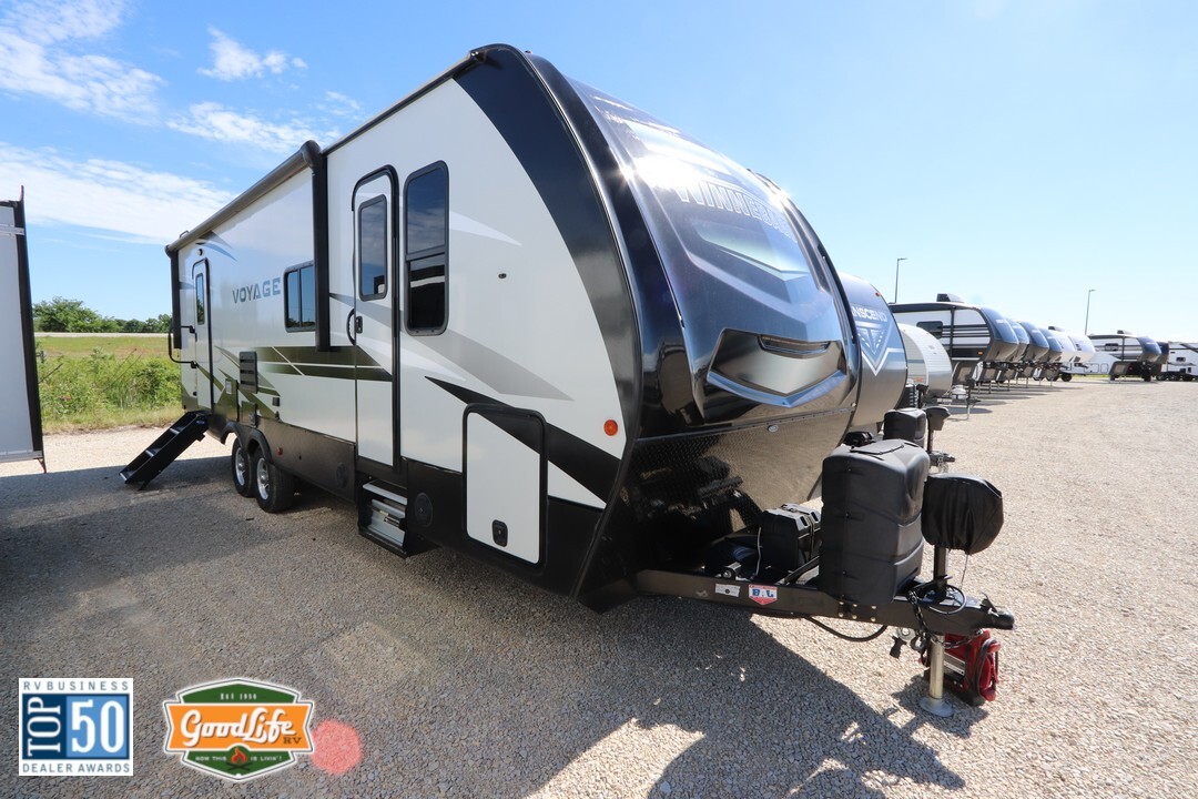 2021 Winnebago Voyage V2831RB in bevington IA